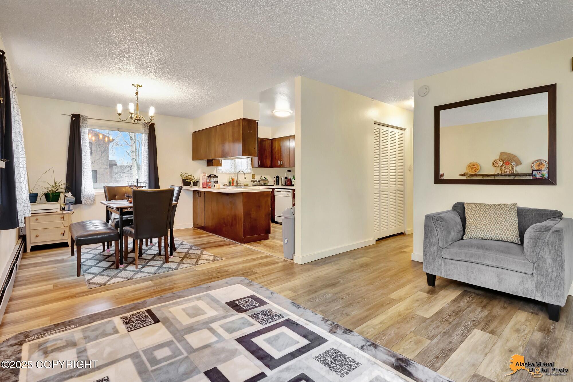 Anchorage, Alaska 99508, United States, 4 Bedrooms Bedrooms, ,2 BathroomsBathrooms,Residential,Pending,234264