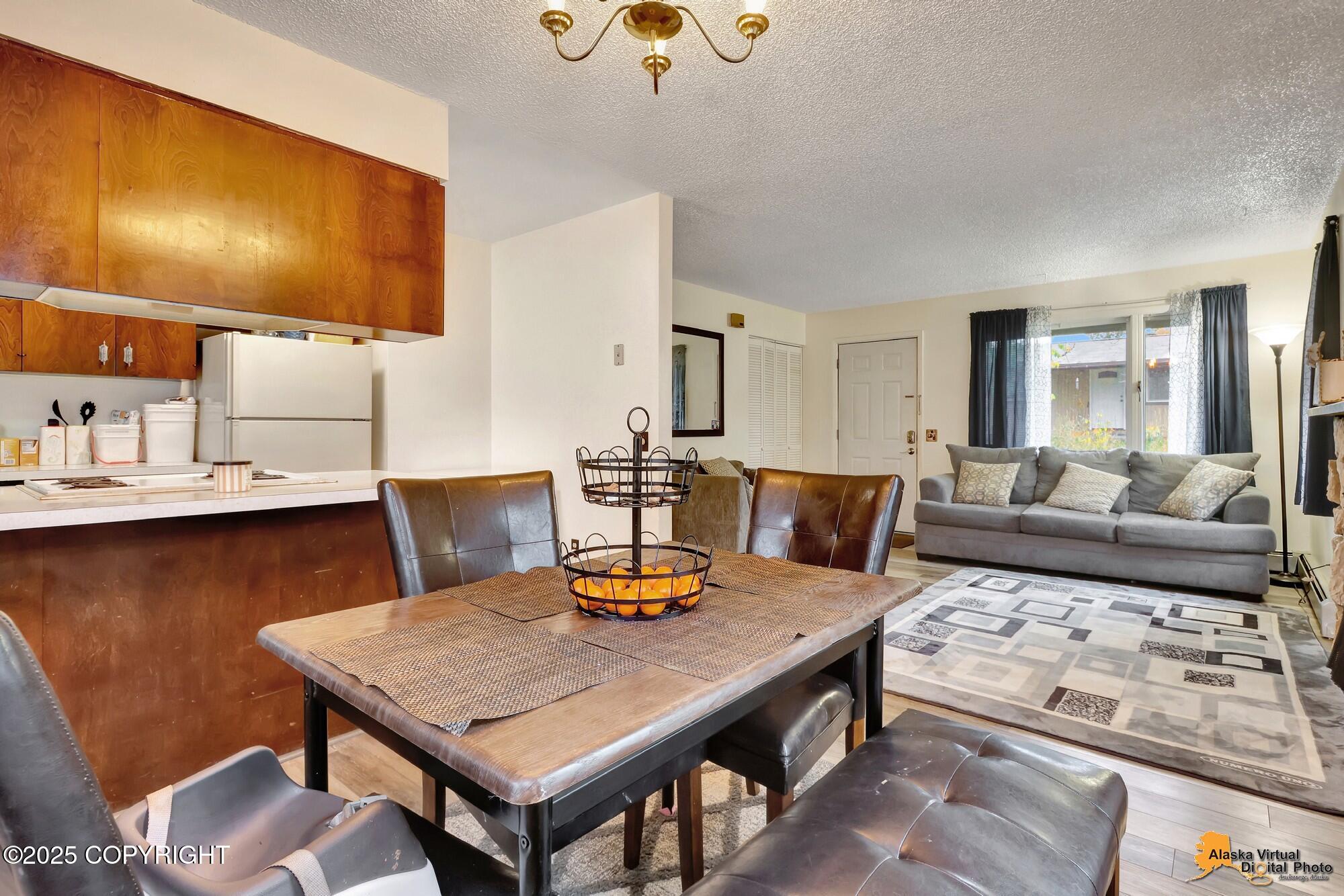 Anchorage, Alaska 99508, United States, 4 Bedrooms Bedrooms, ,2 BathroomsBathrooms,Residential,Pending,234264