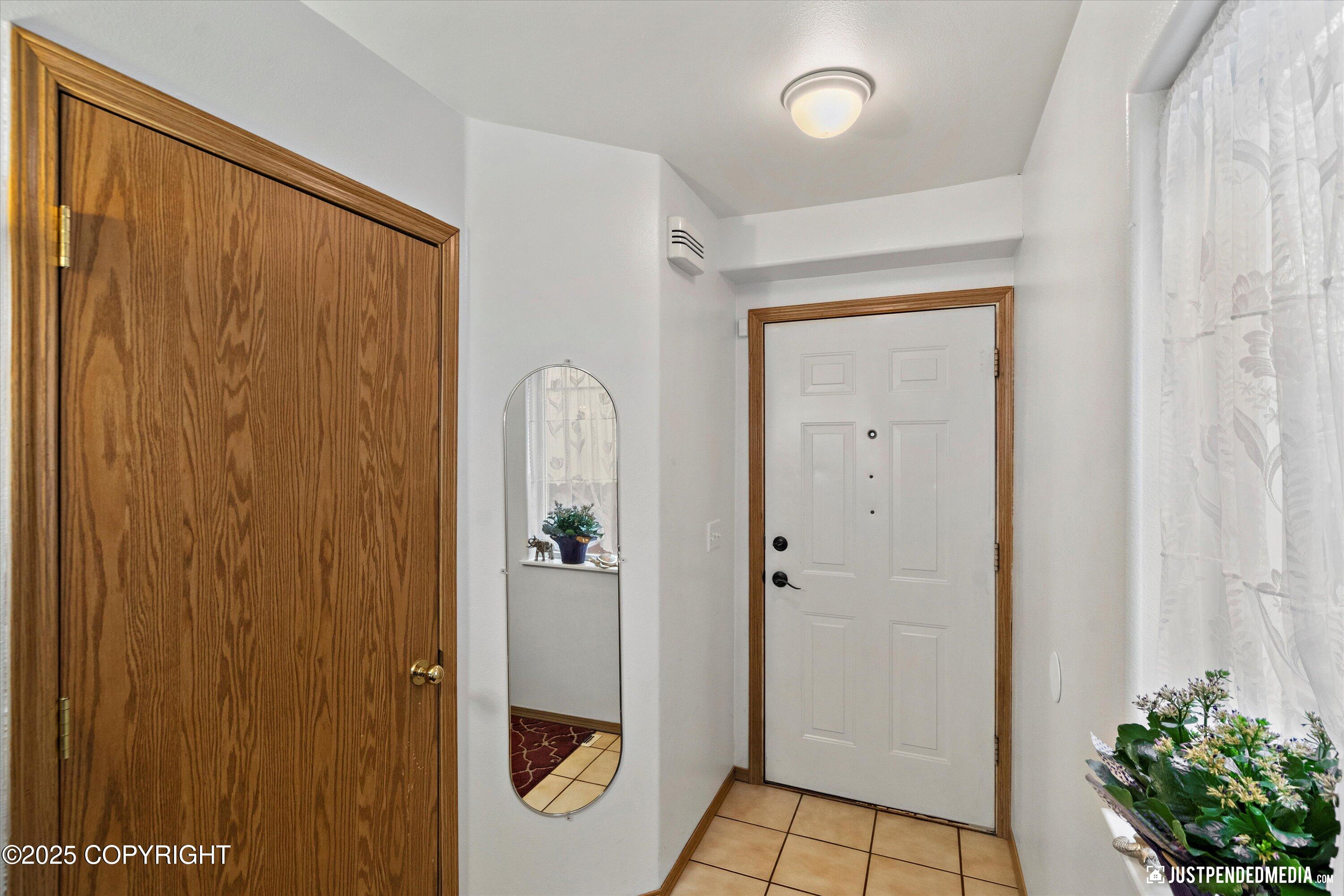 6641 Desiree Loop, Anchorage, Alaska image 3