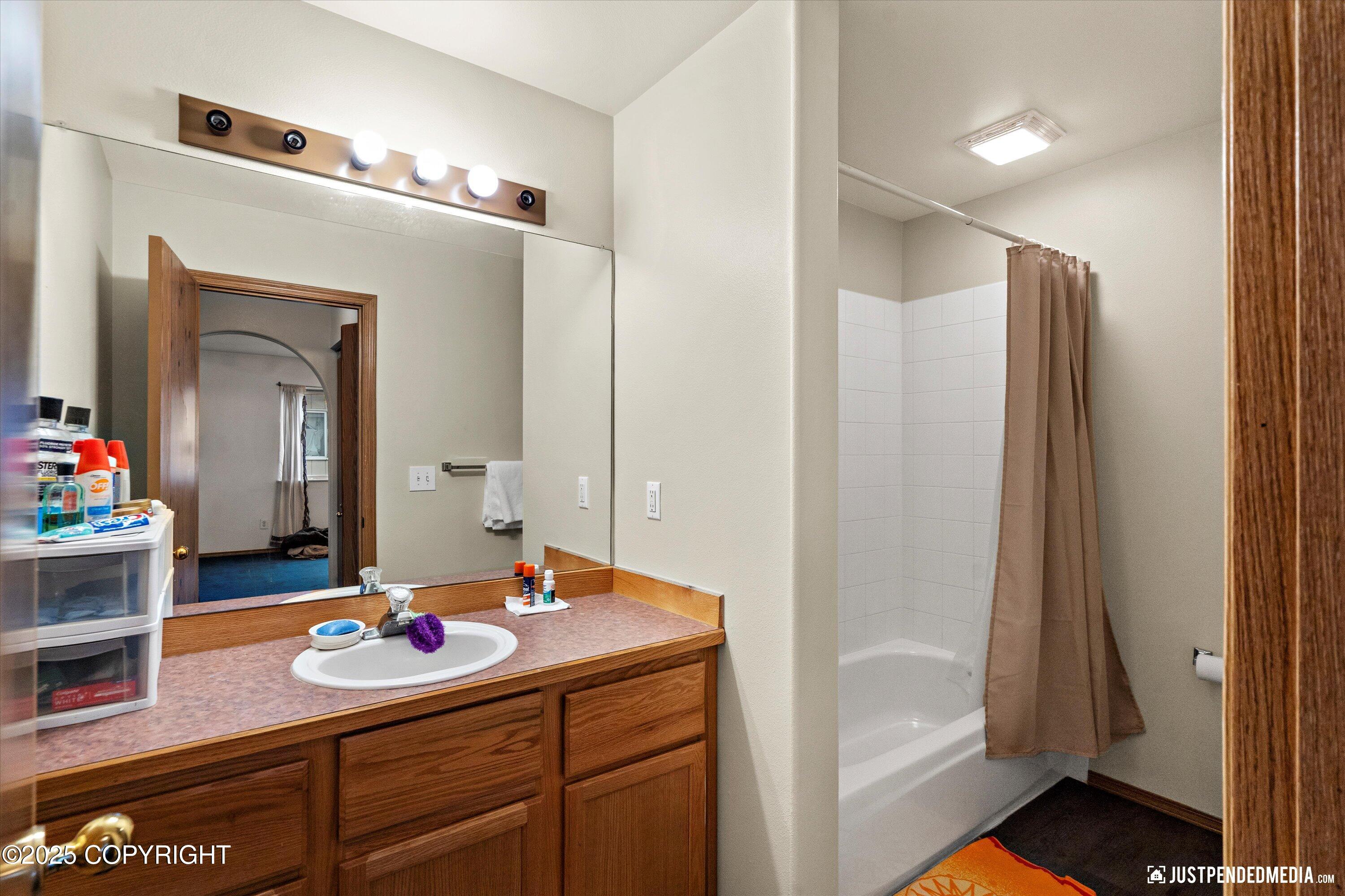6641 Desiree Loop, Anchorage, Alaska image 19