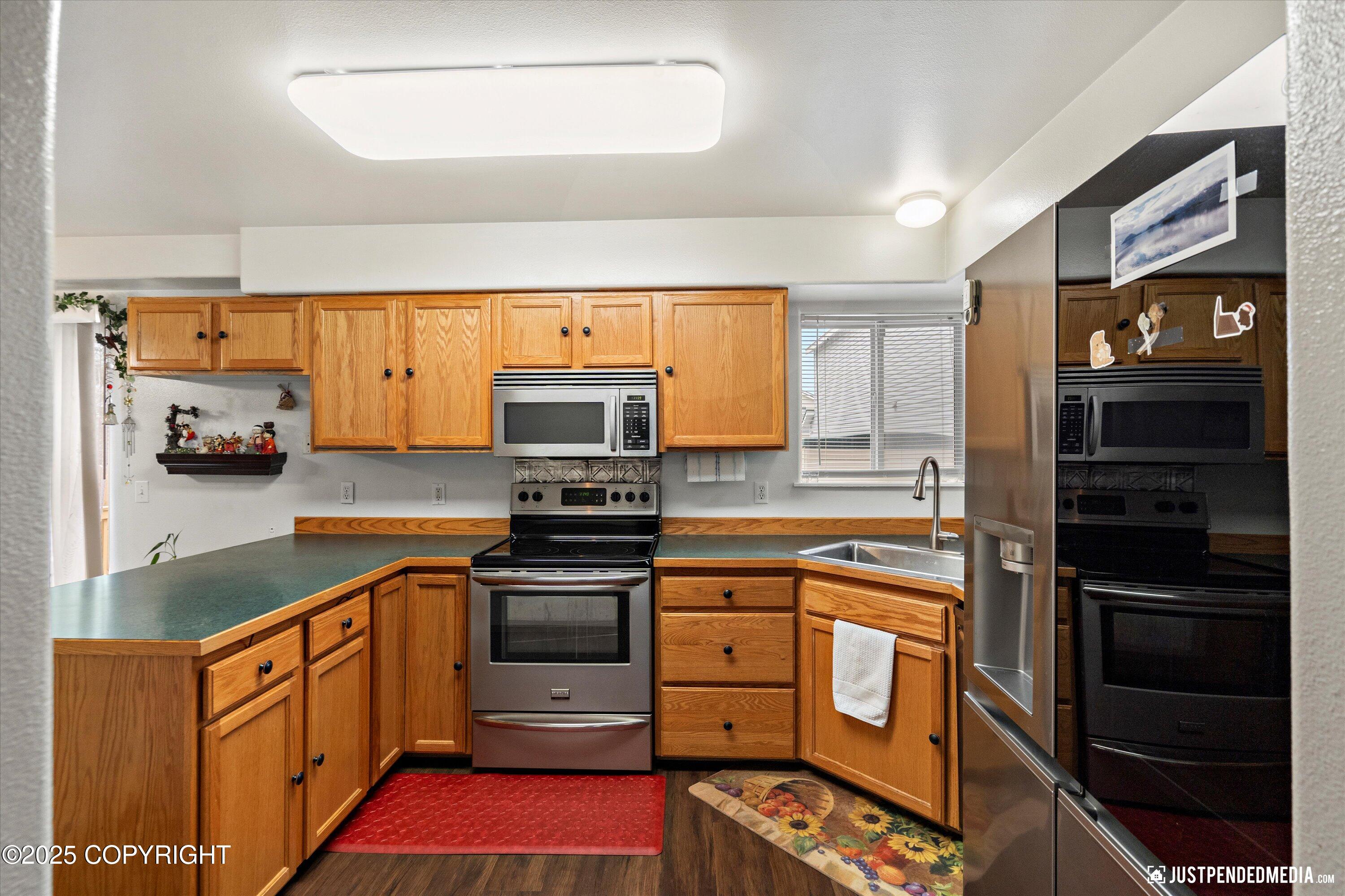 6641 Desiree Loop, Anchorage, Alaska image 6