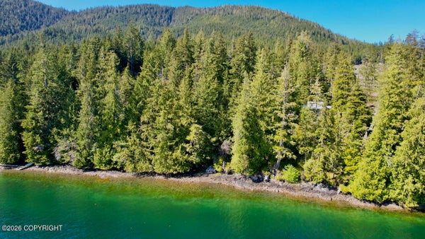 ADDRESS PRIVATE, HOLLIS, AK 99901 - Image 30b67aaeed2d0144f97666d3837fb8a6/3539014485