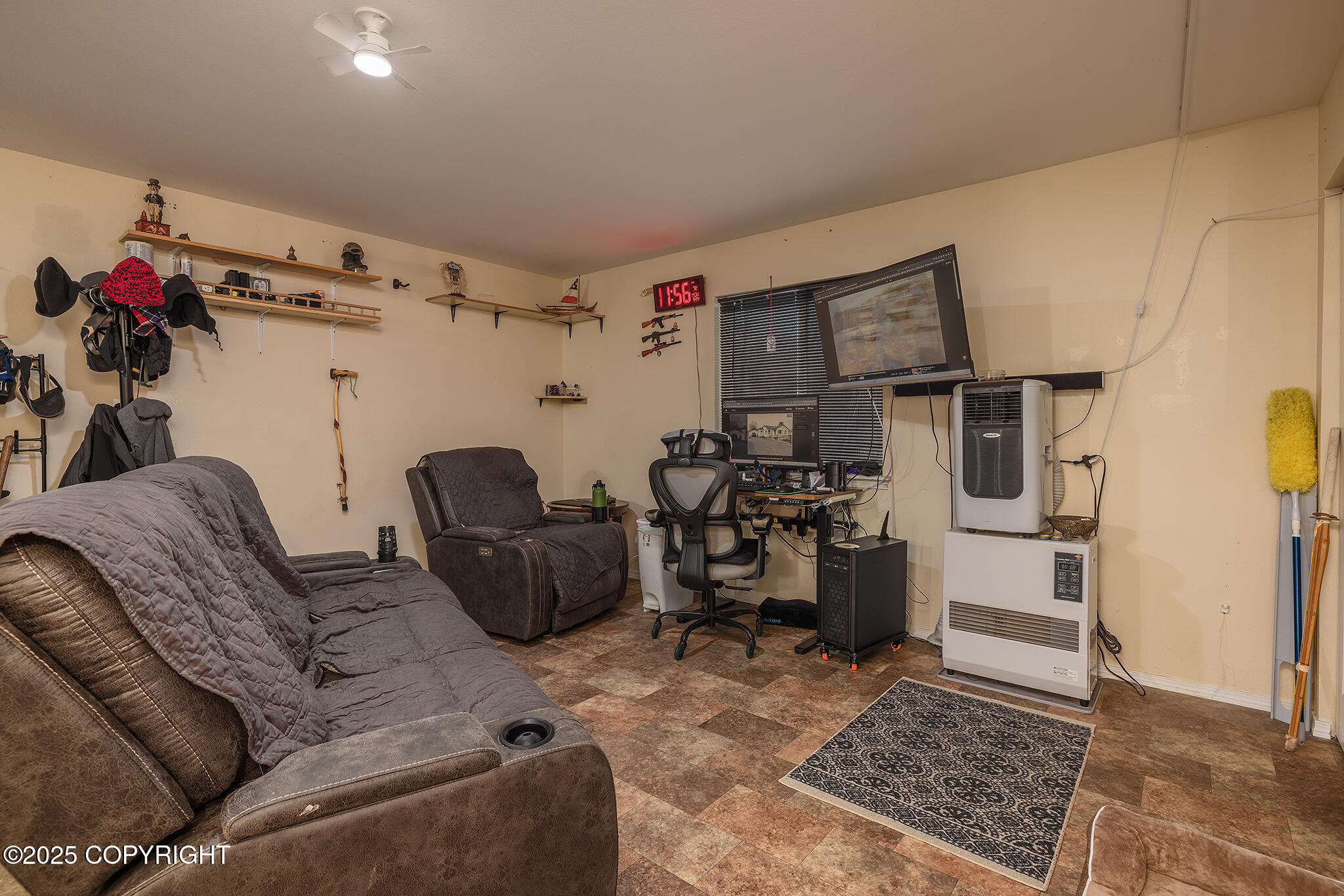 3586 N King Arthur Circle, Houston, Alaska image 6