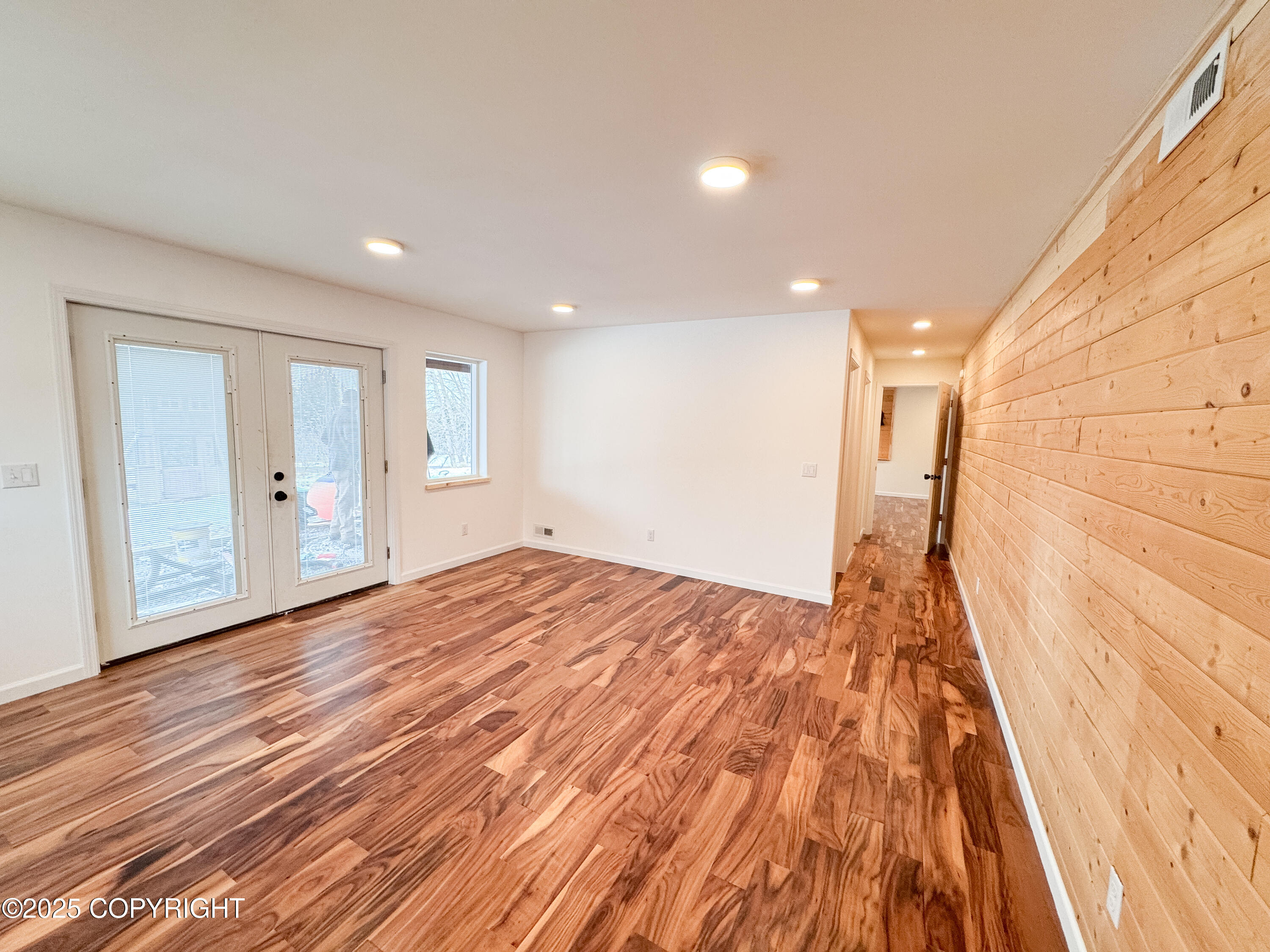 64083 N Mineral Drive, Homer, Idaho image 32