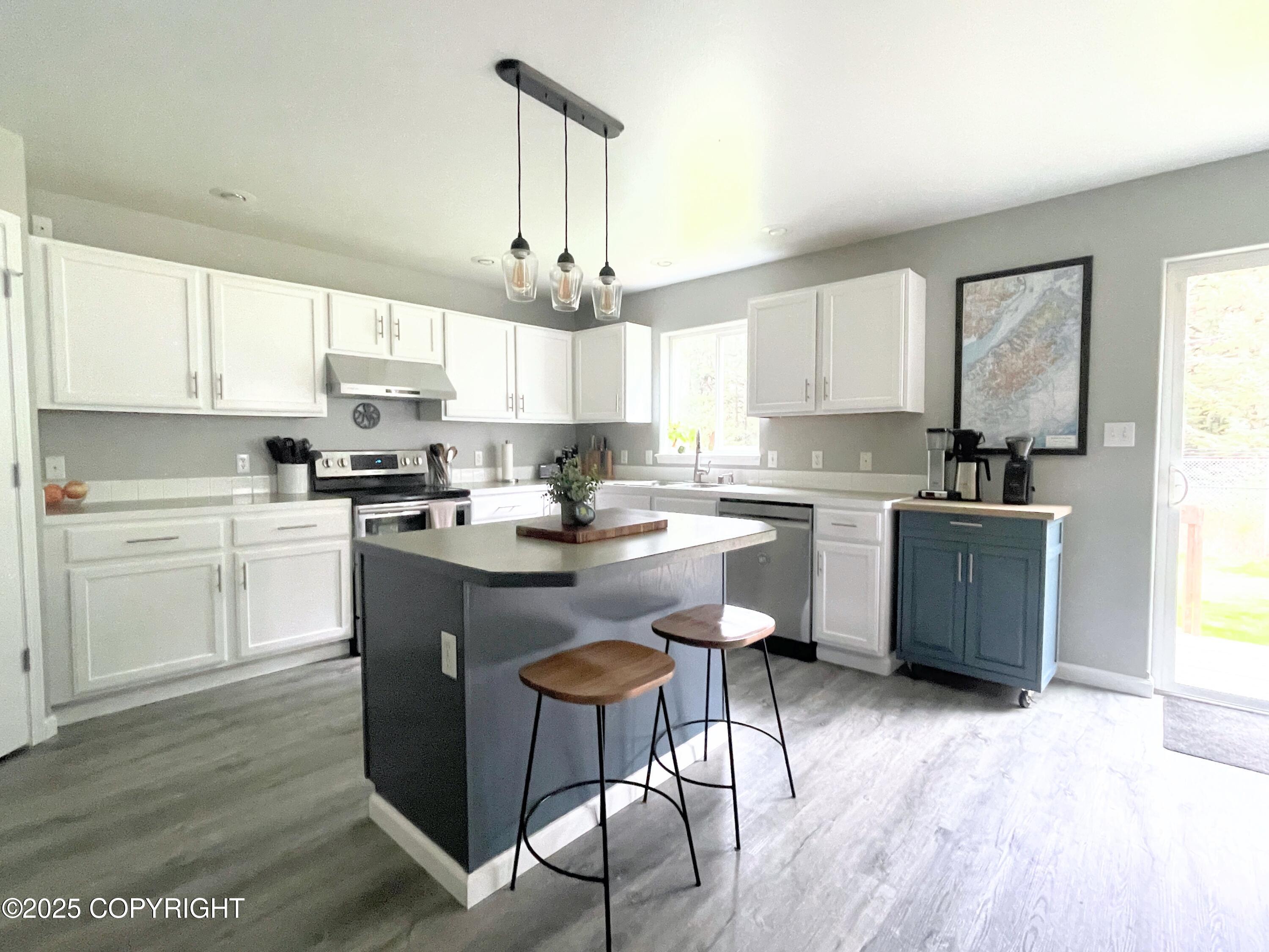 517 Sut Larsen Way, Kodiak, Alaska image 15