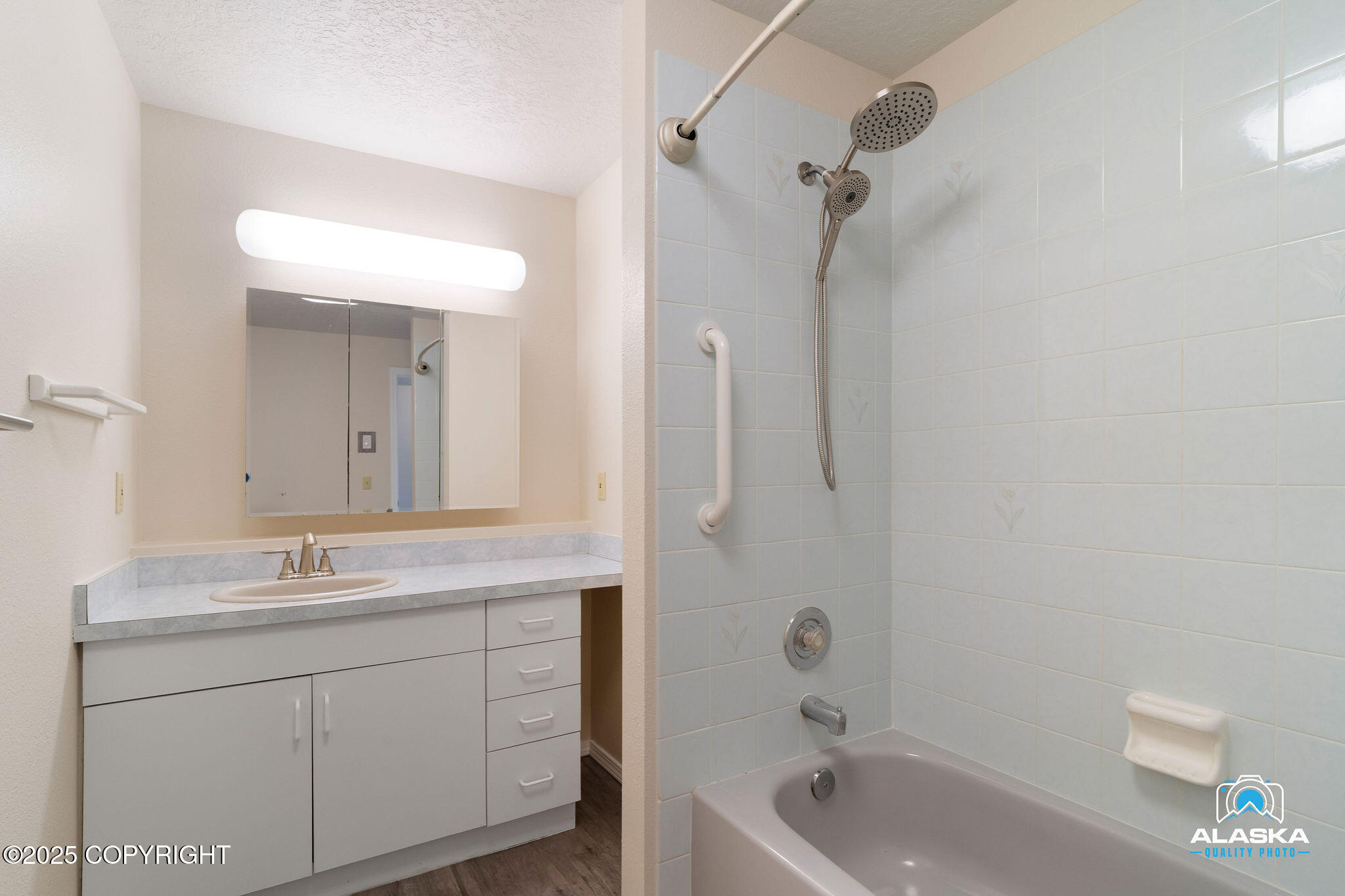 4477 Panther Drive, Eagle River, Alaska image 32