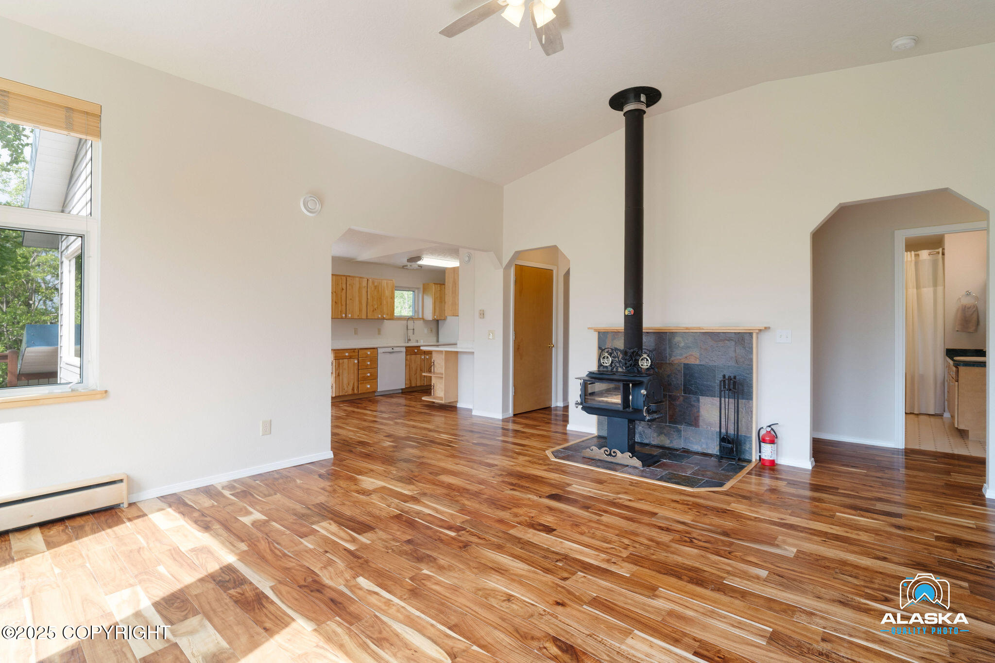 4477 Panther Drive, Eagle River, Alaska image 10