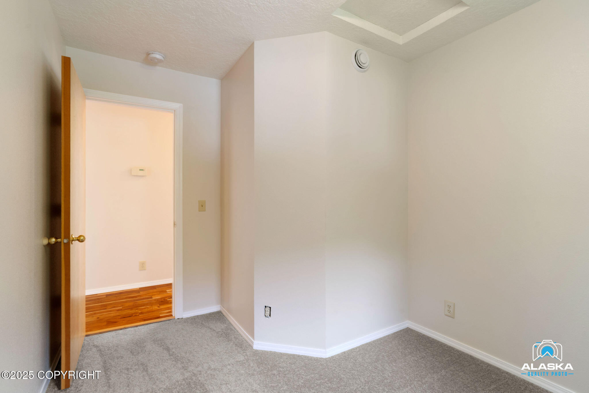 4477 Panther Drive, Eagle River, Alaska image 19