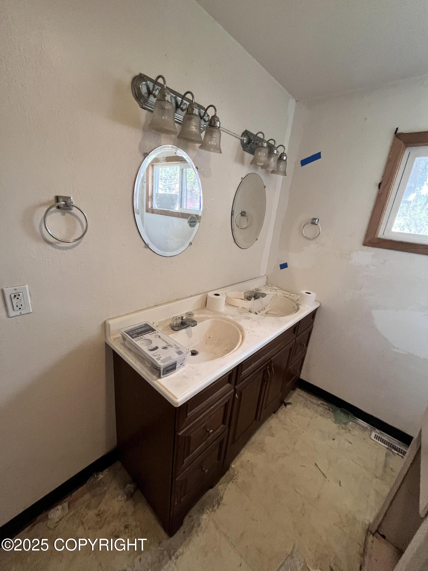7732 E 4th Avenue, Anchorage, Alaska image 14