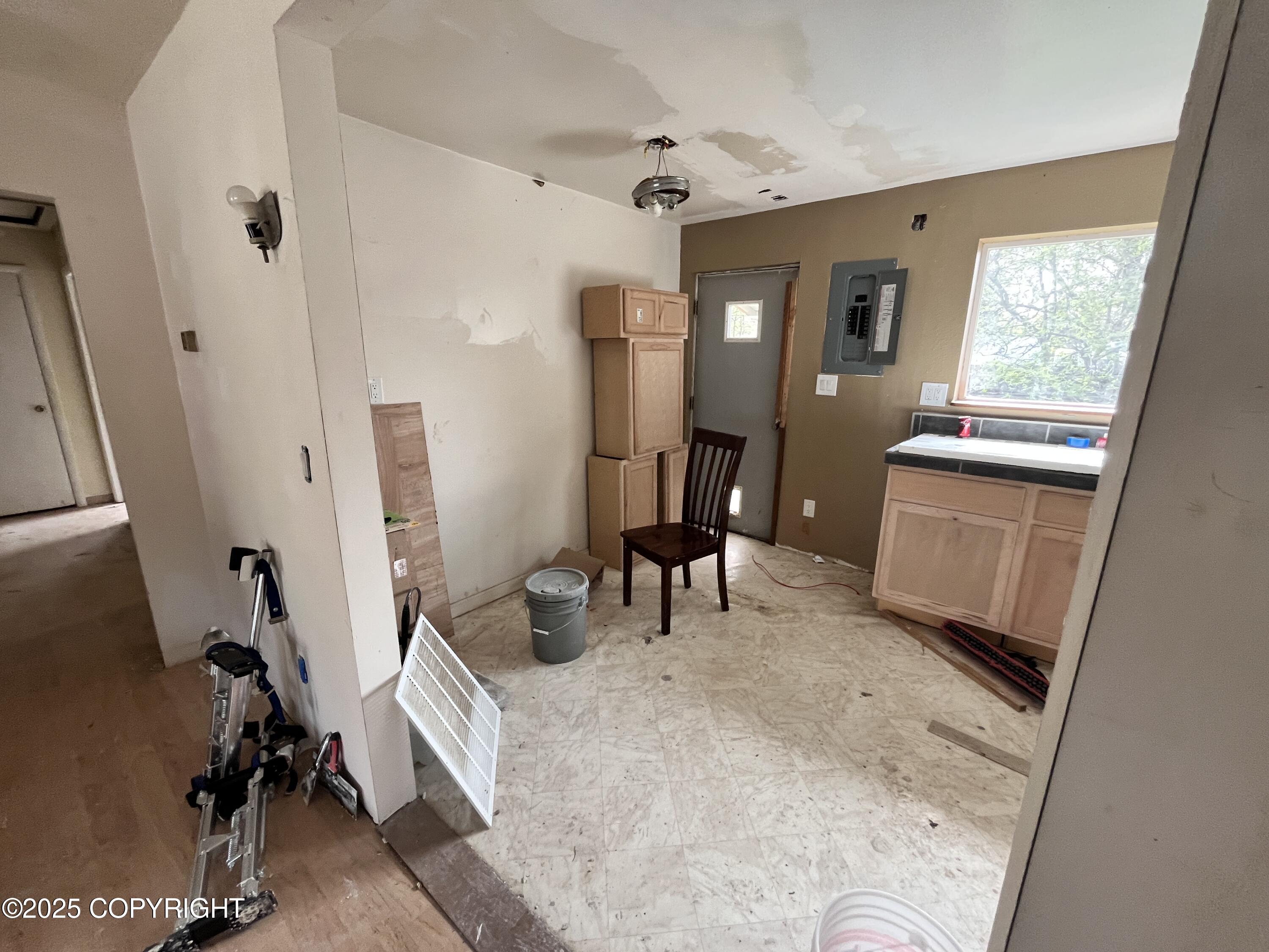 7732 E 4th Avenue, Anchorage, Alaska image 7