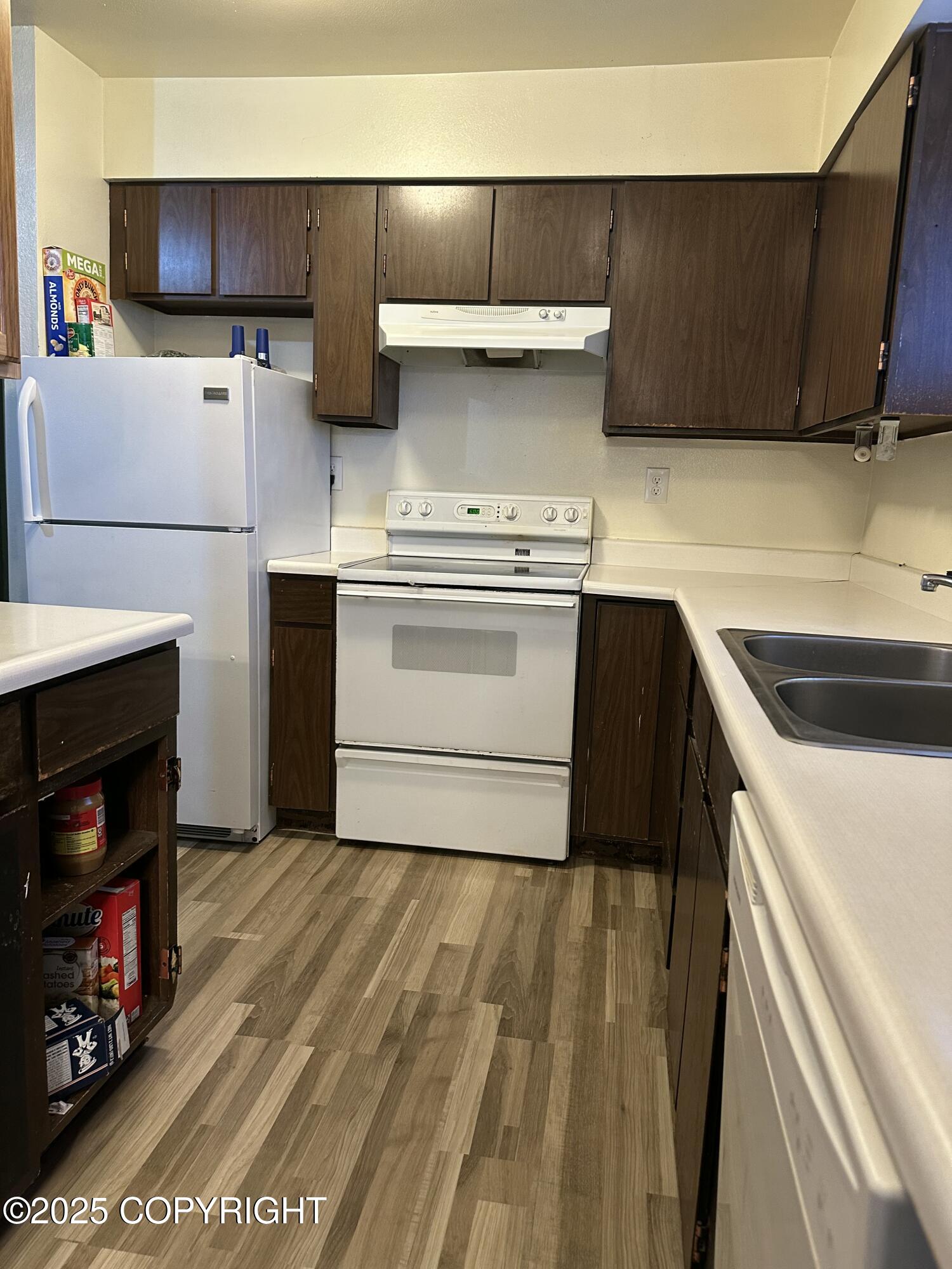 2752 W 42nd Avenue #4, Anchorage, Texas image 7