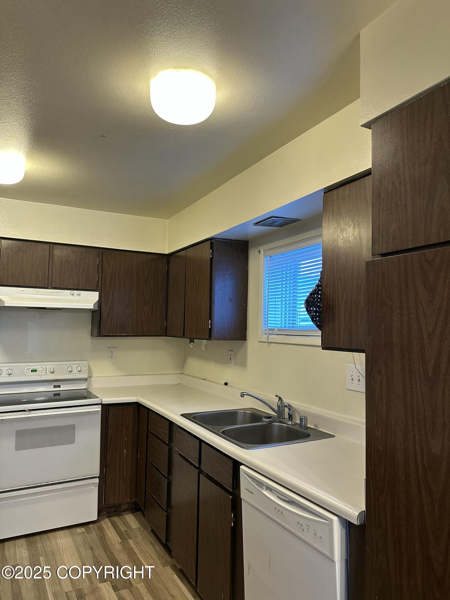 2752 W 42nd Avenue #4, Anchorage, Texas image 6