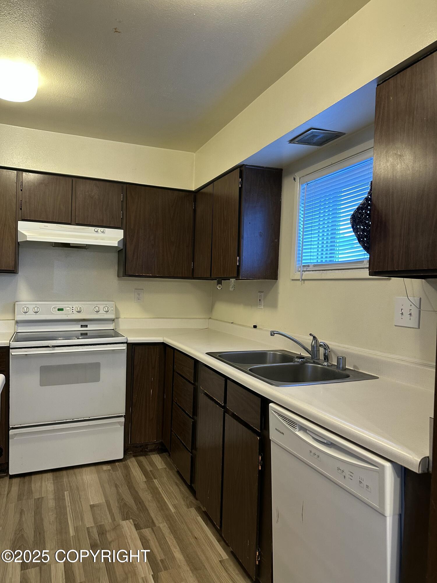 2752 W 42nd Avenue #4, Anchorage, Texas image 5