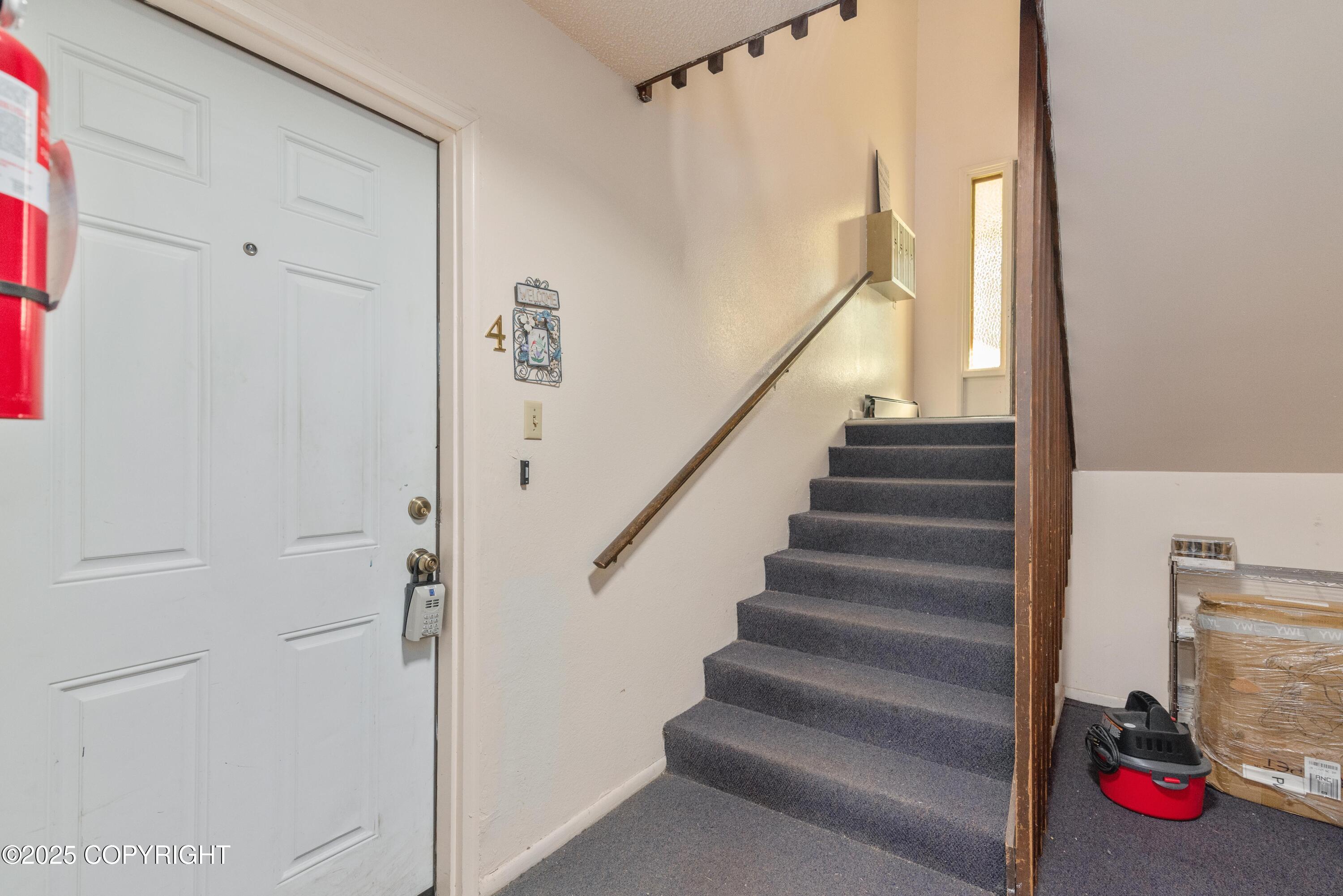 2752 W 42nd Avenue #4, Anchorage, Texas image 2