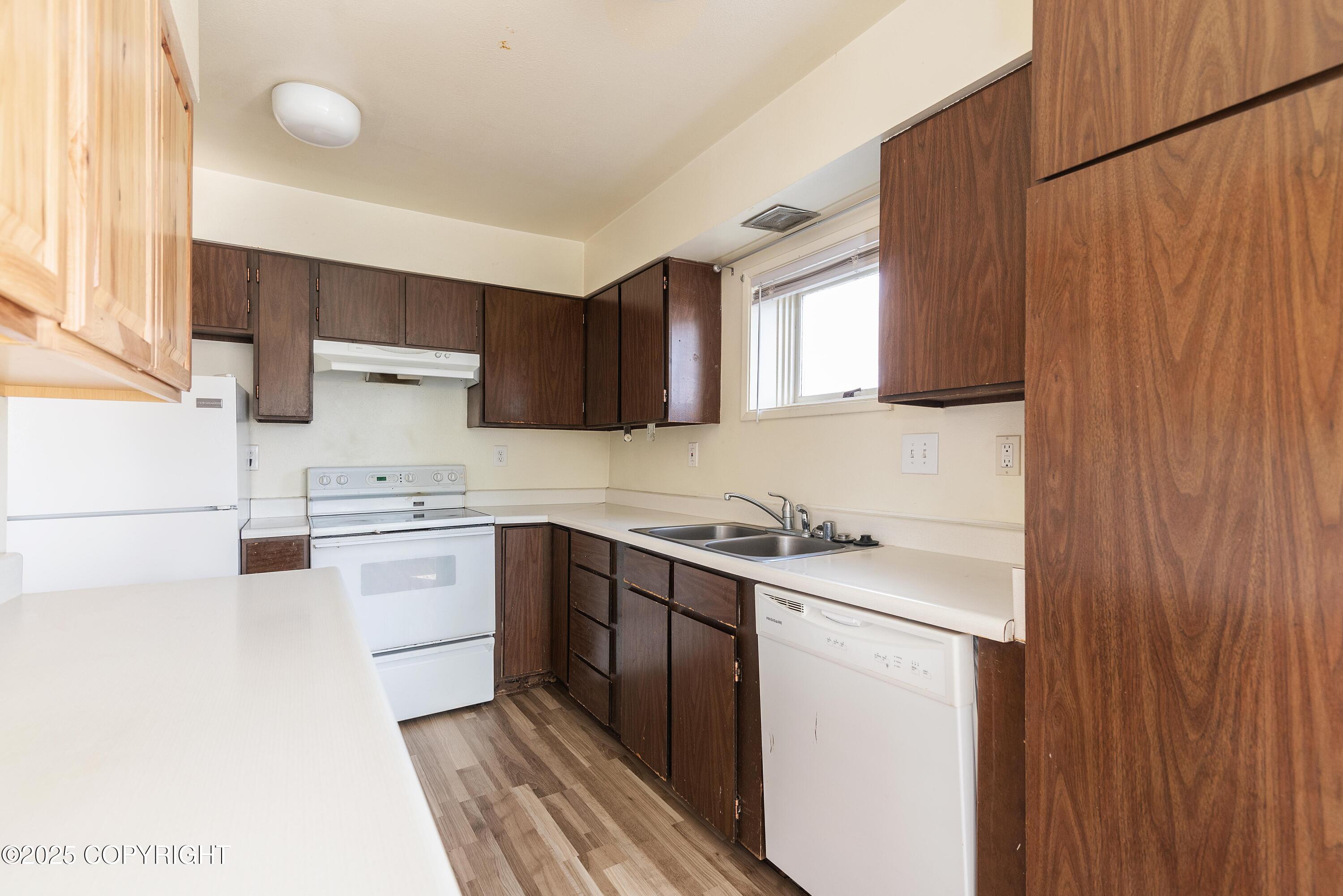 2752 W 42nd Avenue #4, Anchorage, Texas image 8
