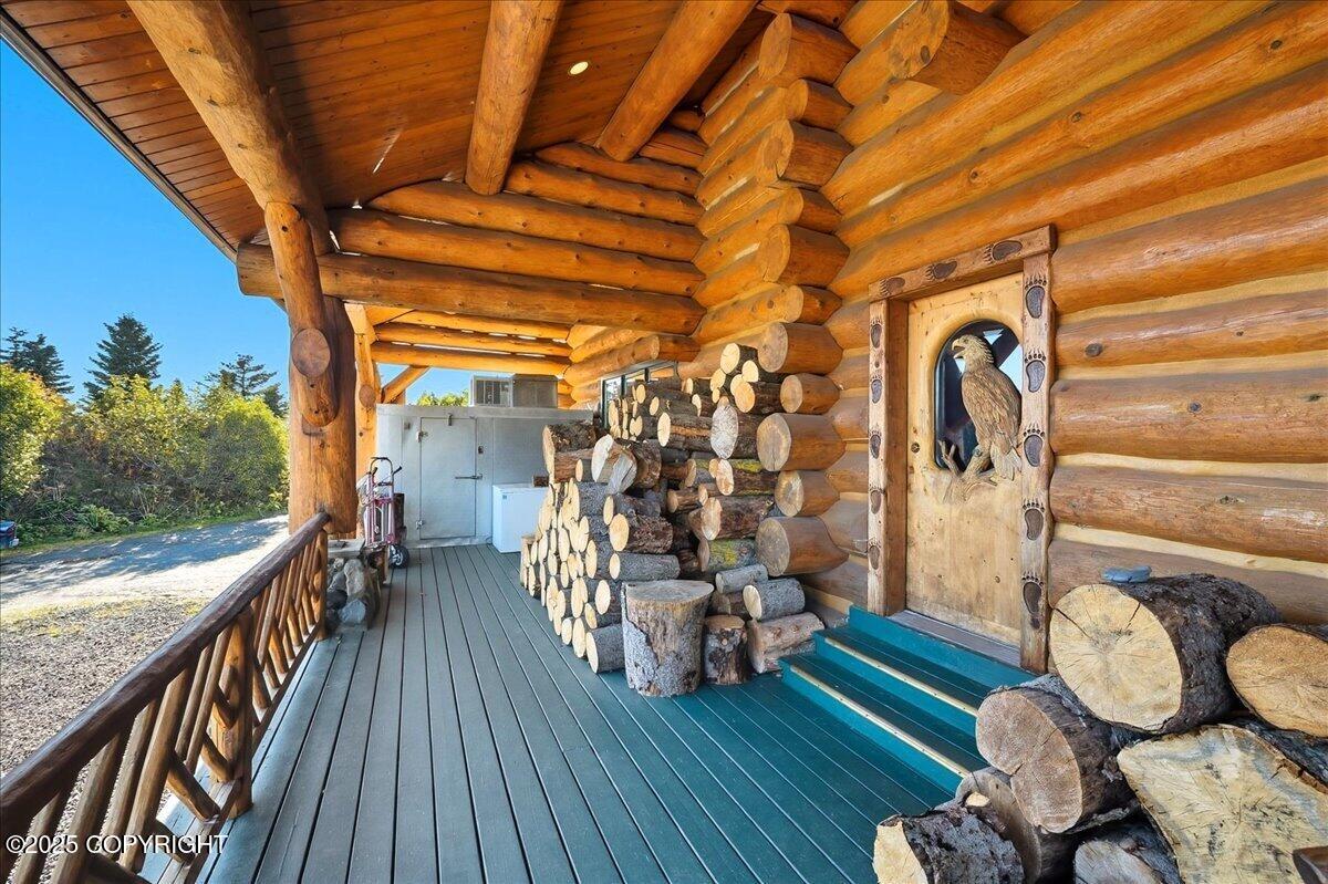 Ninilchik, Alaska 99639, United States, 9 Bedrooms Bedrooms, ,11 BathroomsBathrooms,Residential,Active,230303