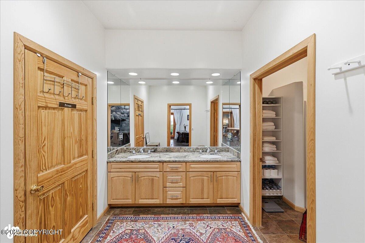 Ninilchik, Alaska 99639, United States, 9 Bedrooms Bedrooms, ,11 BathroomsBathrooms,Residential,Active,230303