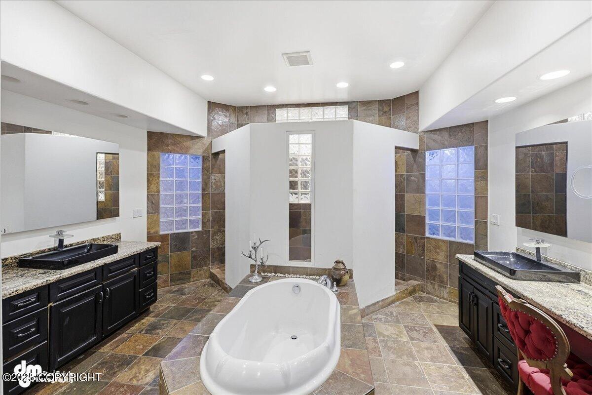 Ninilchik, Alaska 99639, United States, 9 Bedrooms Bedrooms, ,11 BathroomsBathrooms,Residential,Active,230303