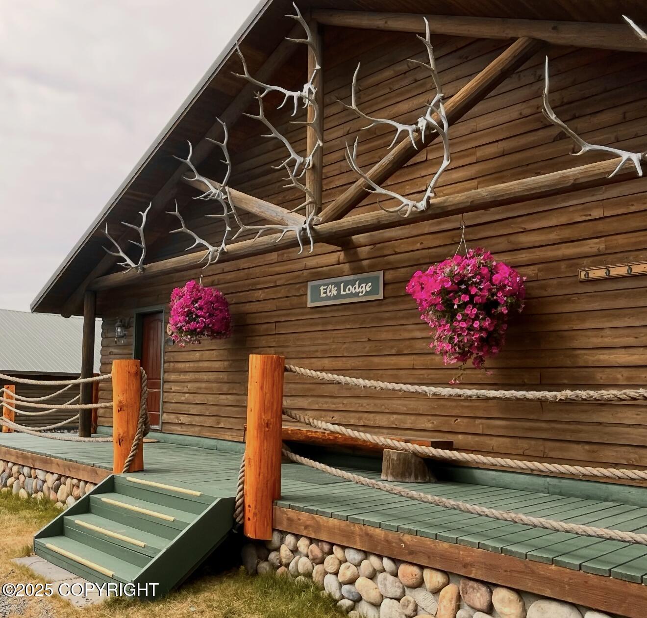 Ninilchik, Alaska 99639, United States, 9 Bedrooms Bedrooms, ,11 BathroomsBathrooms,Residential,Active,230303