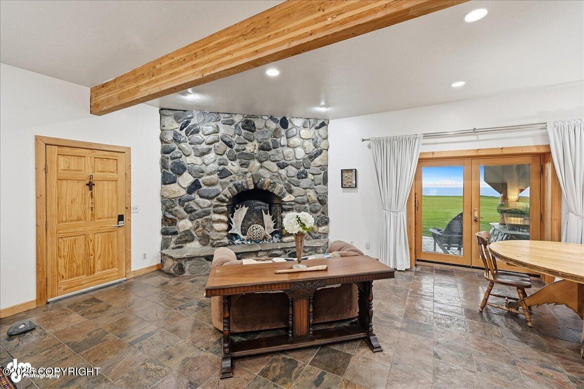 Ninilchik, Alaska 99639, United States, 9 Bedrooms Bedrooms, ,11 BathroomsBathrooms,Residential,Active,230303