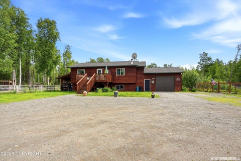 Photo of 14771 N Sundown Circle, Willow, AK 99688 (MLS # 26-8424)