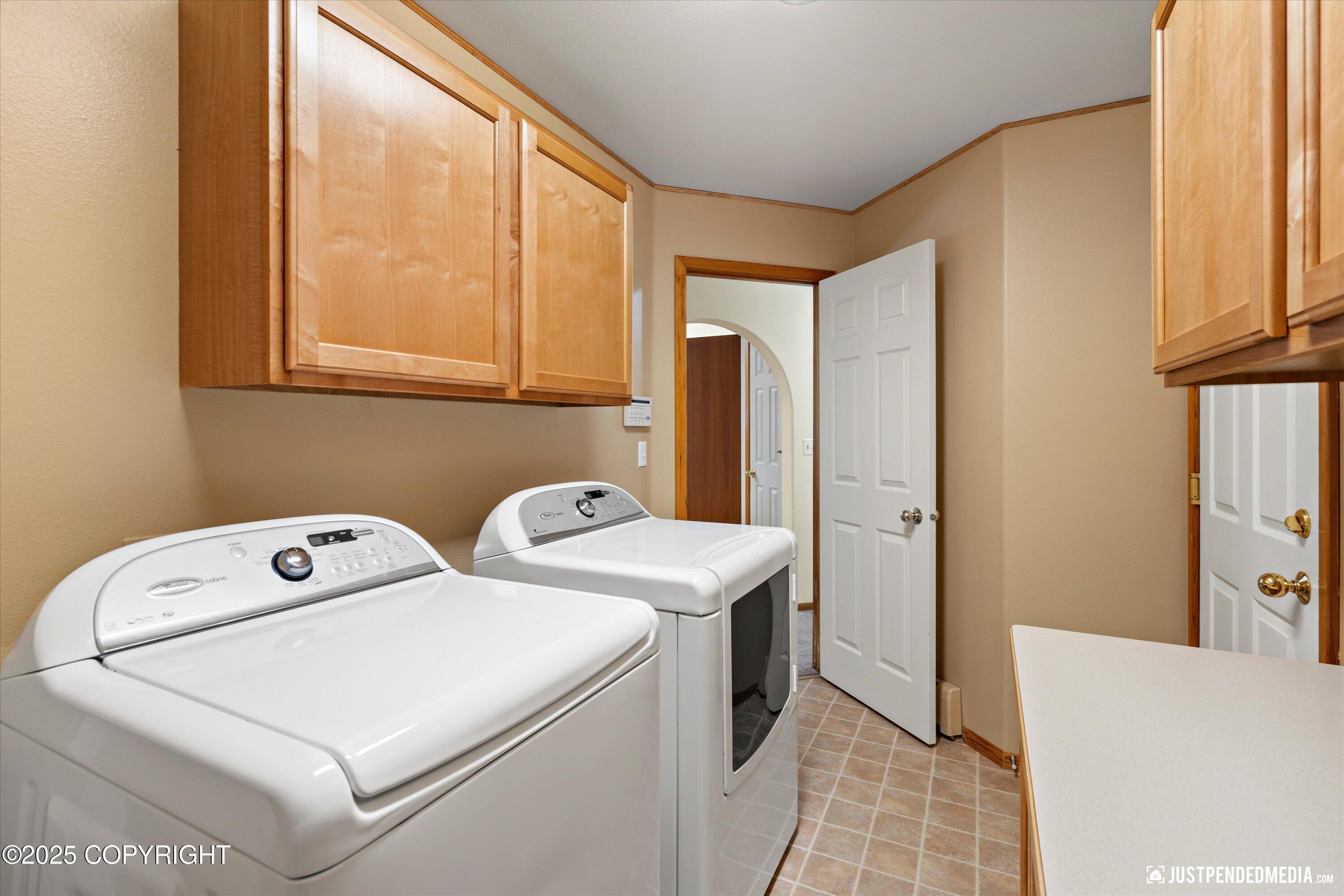 21427 N River Park Drive, Eagle River, Alaska image 27