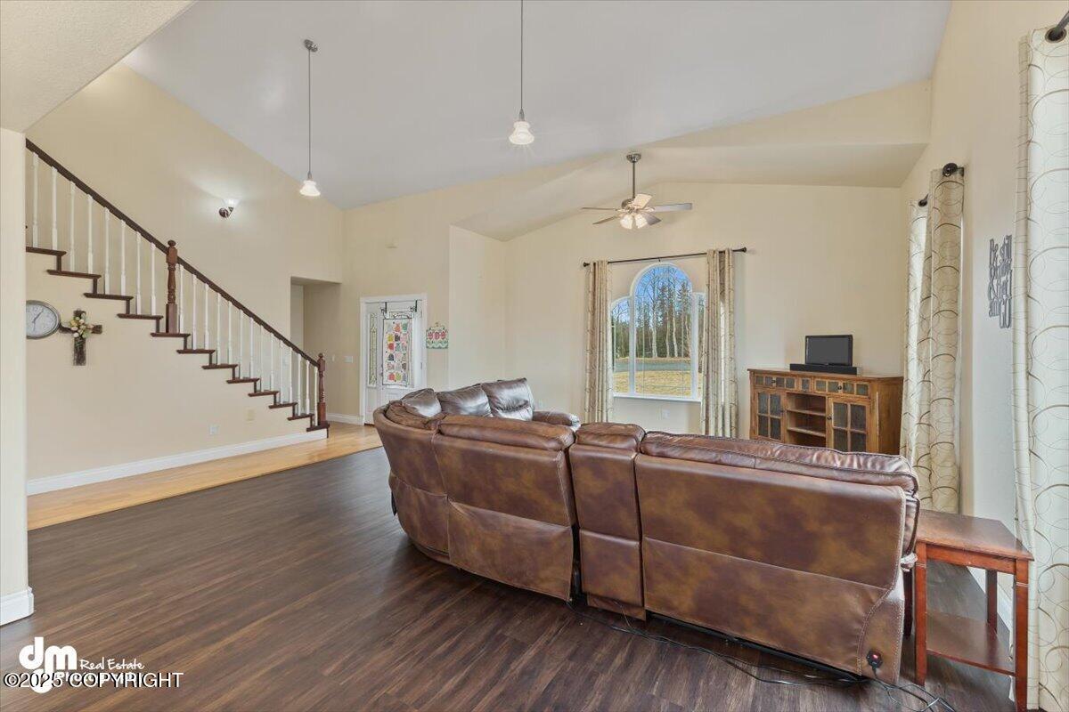 38423 Breezewood Drive, Sterling, Alaska image 25