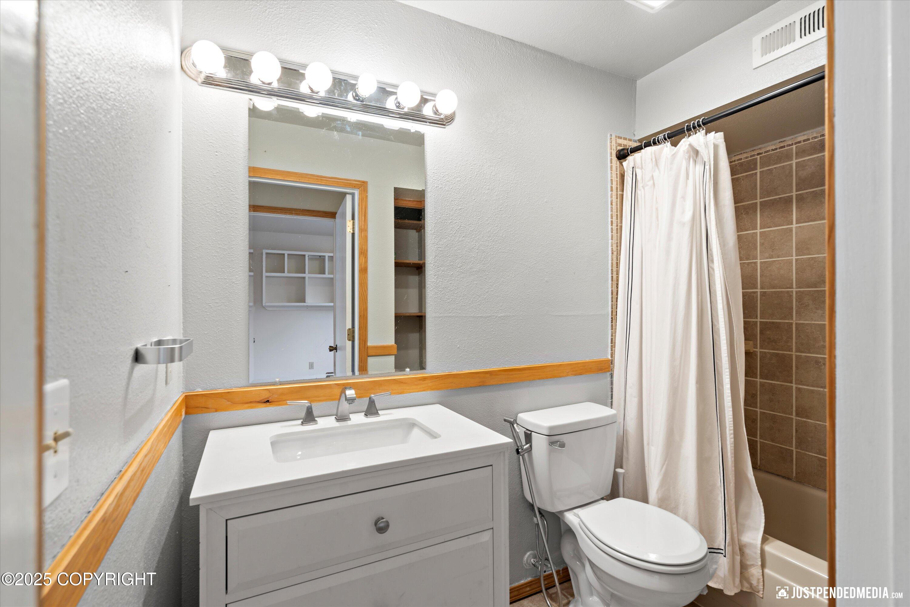 11295 Banff Springs Circle, Eagle River, Alaska image 18
