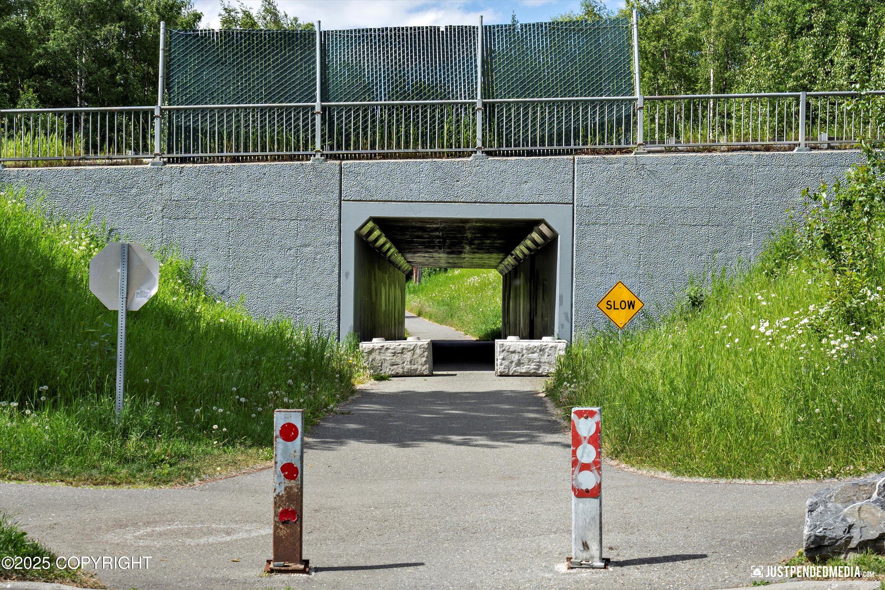 Anchorage, Alaska 99504, United States, 3 Bedrooms Bedrooms, ,1 BathroomBathrooms,Residential,Pending,160222