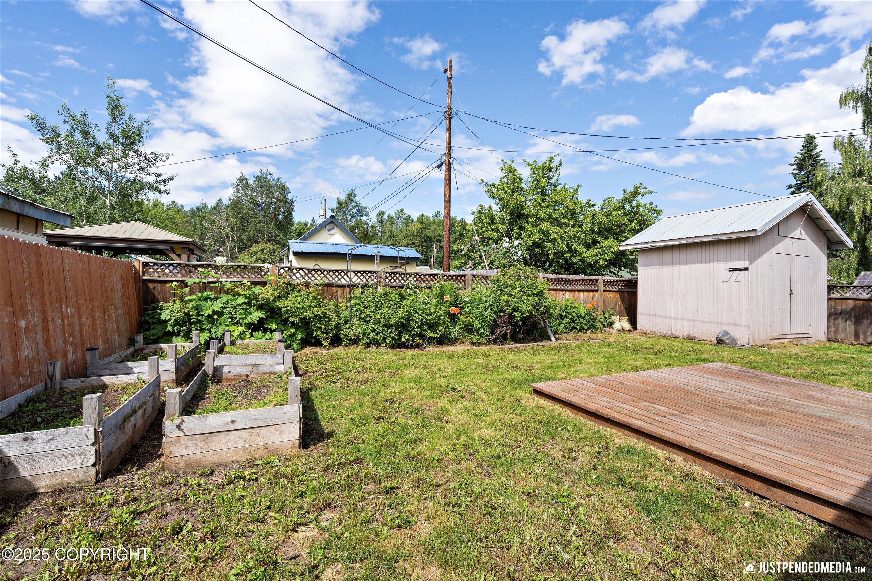 Anchorage, Alaska 99504, United States, 3 Bedrooms Bedrooms, ,1 BathroomBathrooms,Residential,Pending,160222