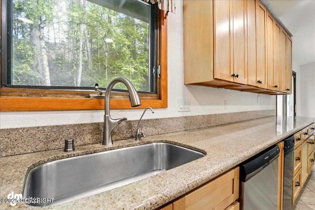 17537 Teklanika Drive, Eagle River, Alaska image 5
