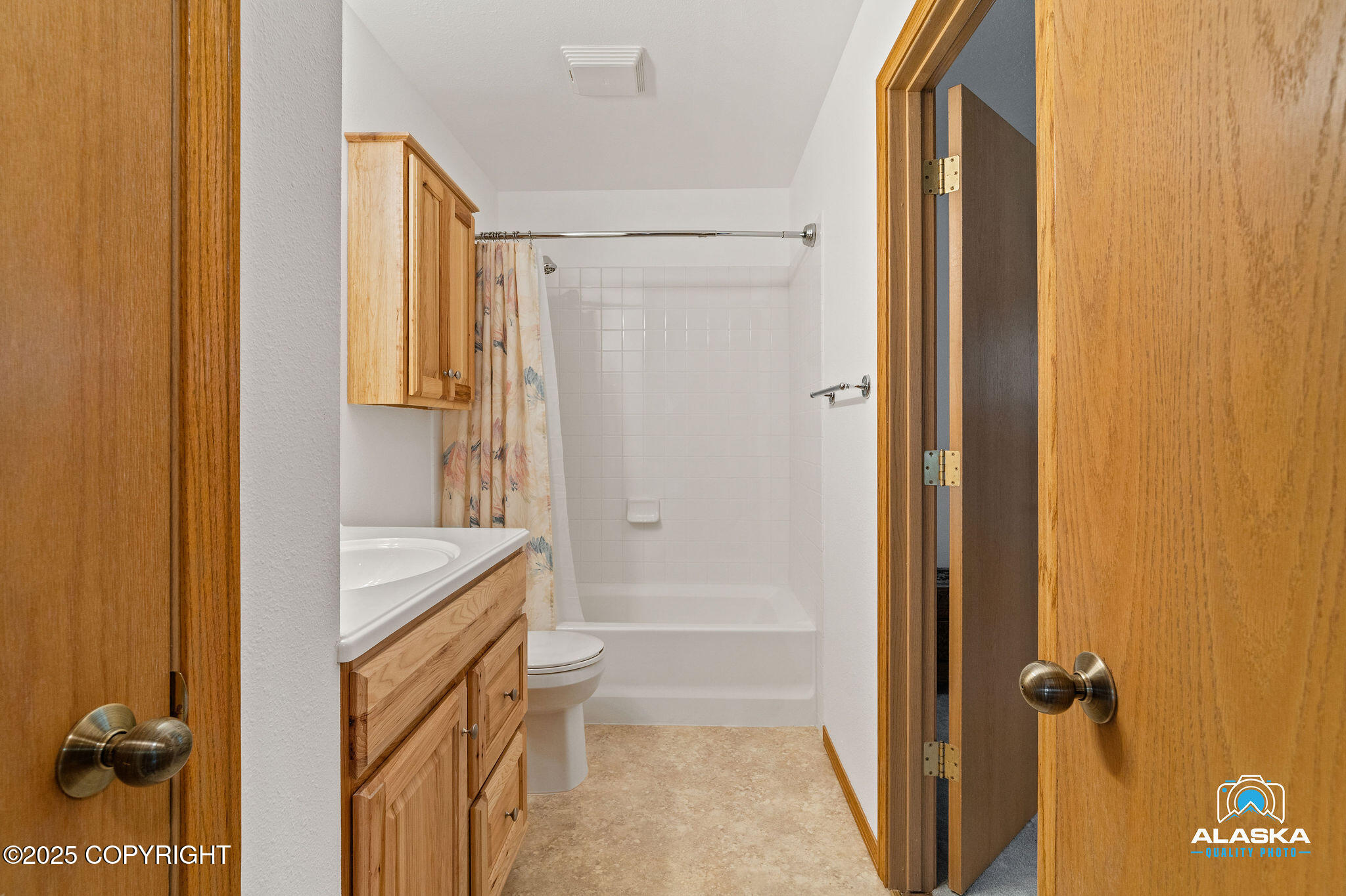 18113 Misty Falls Circle, Eagle River, Alaska image 12