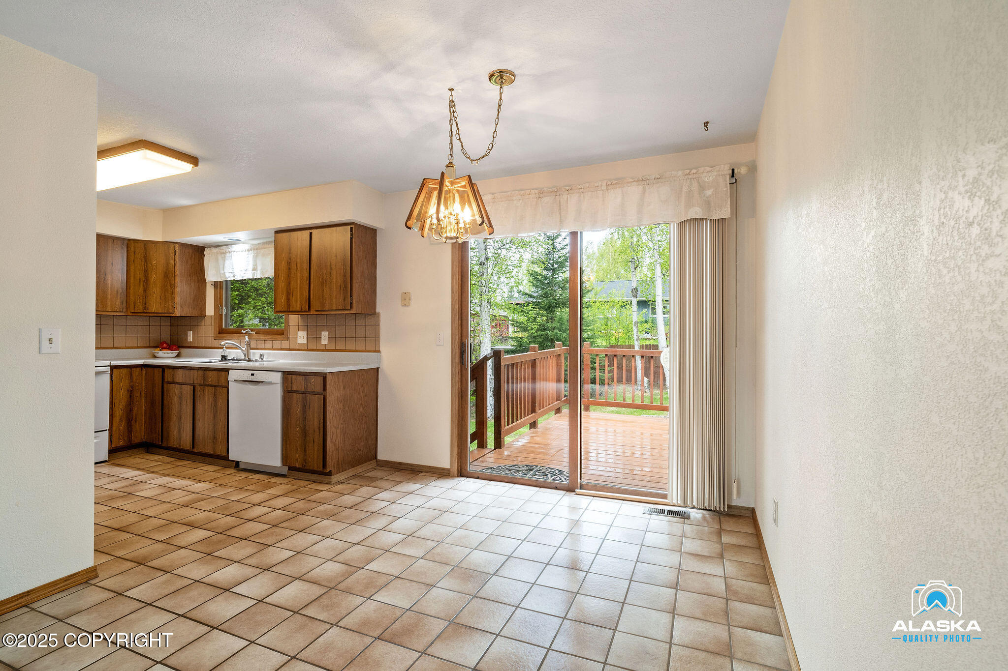 18113 Misty Falls Circle, Eagle River, Alaska image 7