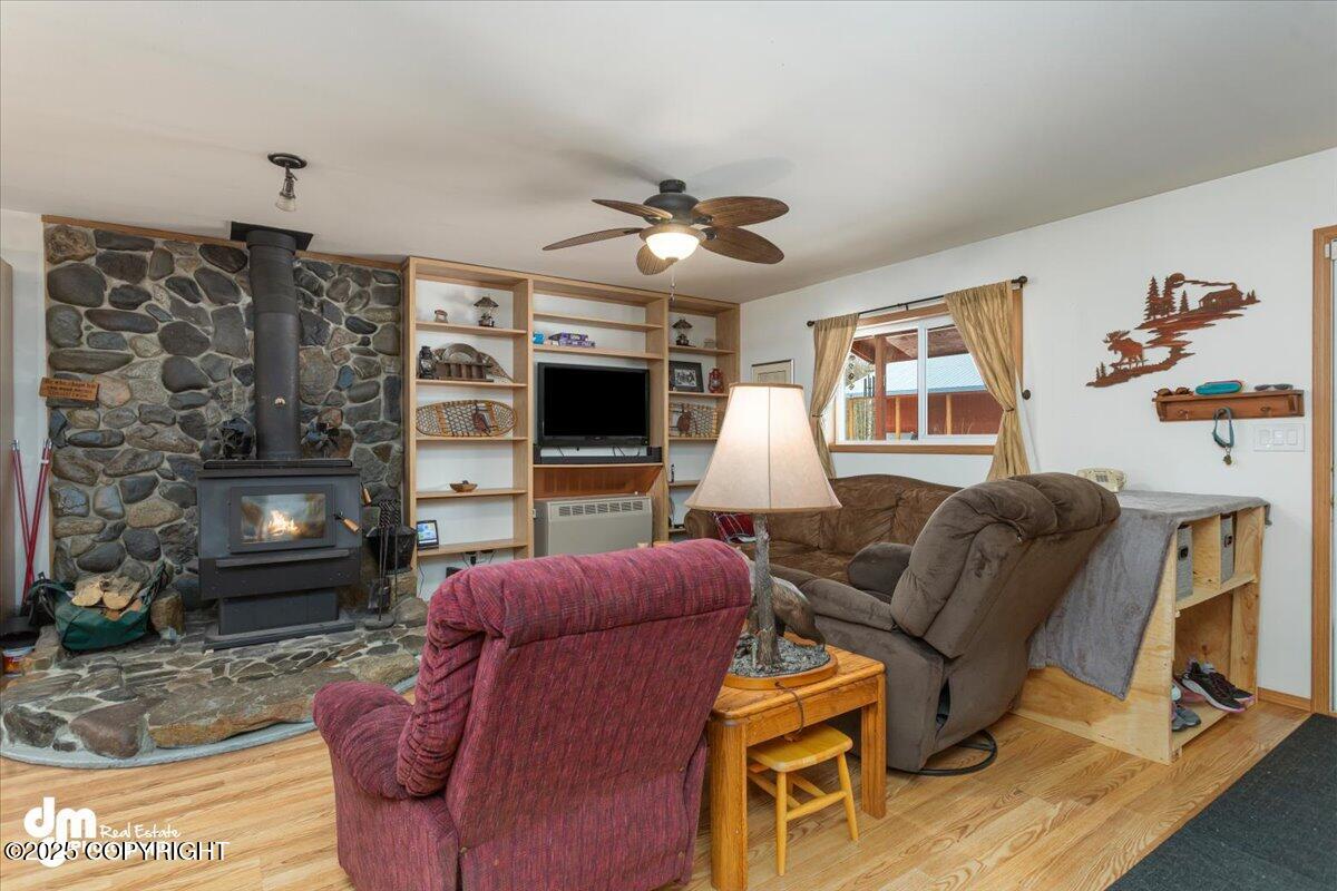 39728 S Leroy Davies Road, Talkeetna, Alaska image 5