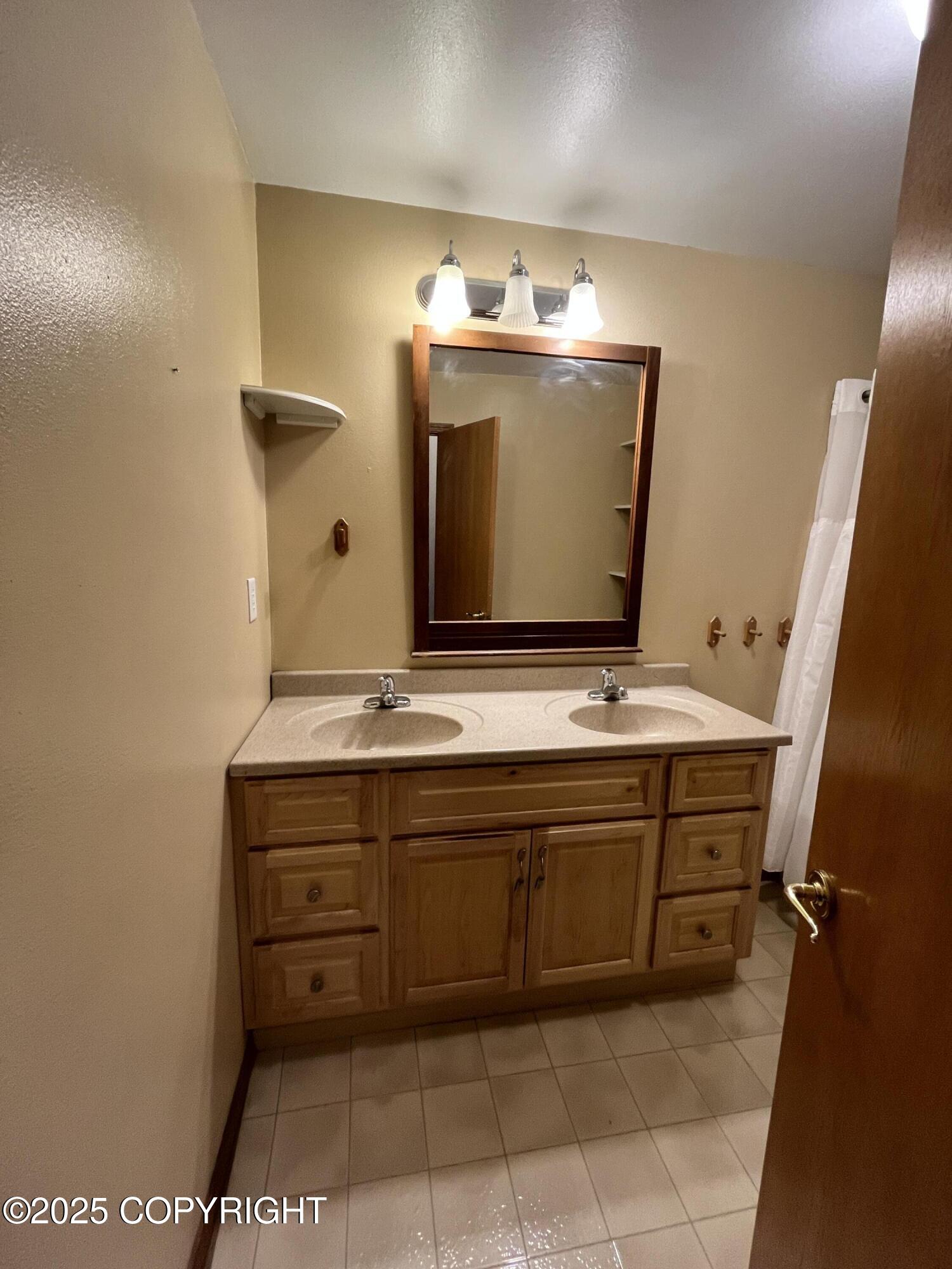 603 Rambler Street, Petersburg, Alaska image 32