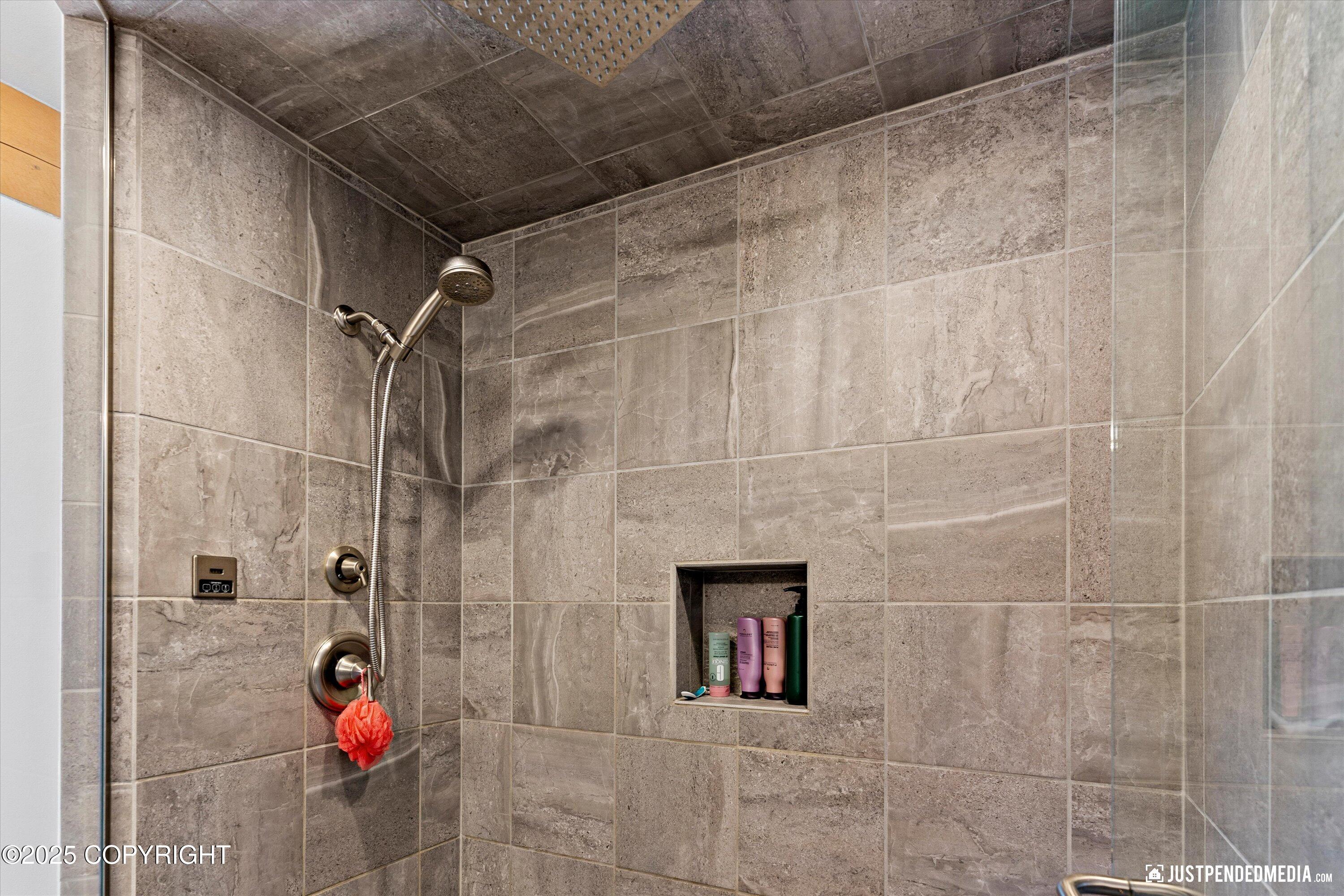 2100 N Laurel Drive, Palmer, Alaska image 44