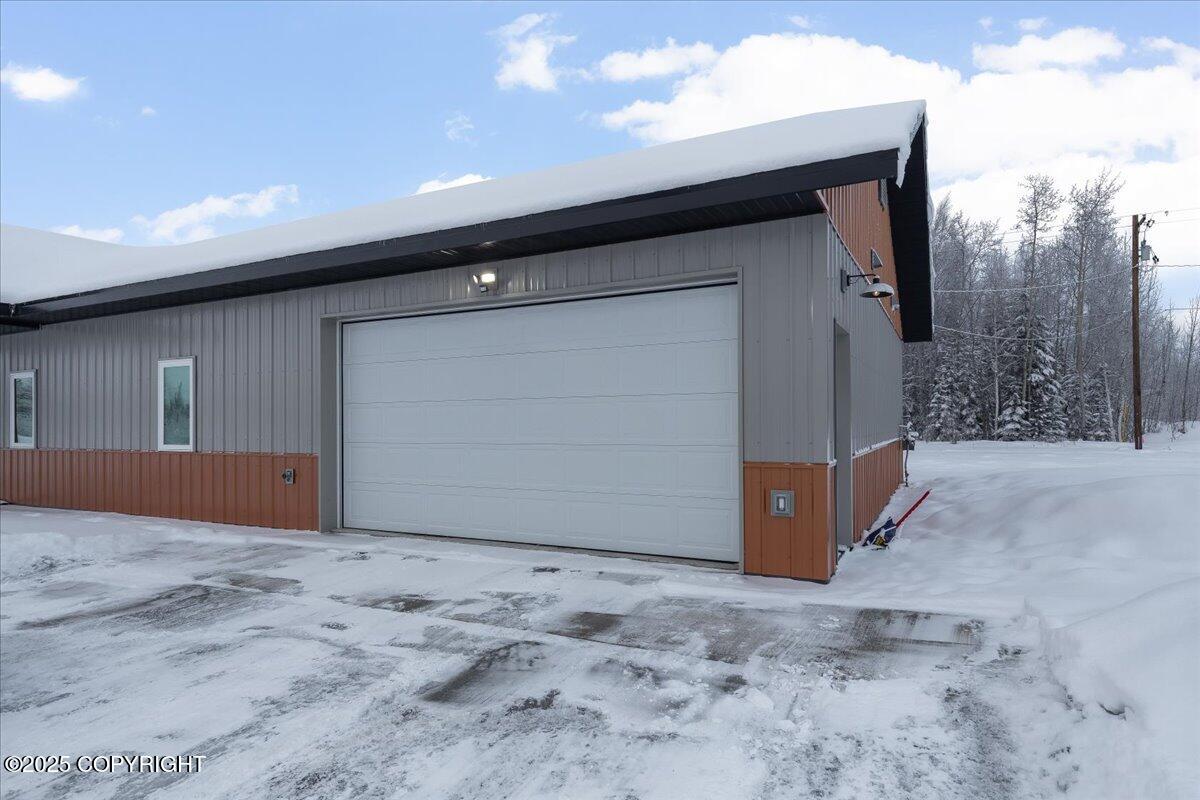 2794 W First Avenue, North Pole, Alaska image 24