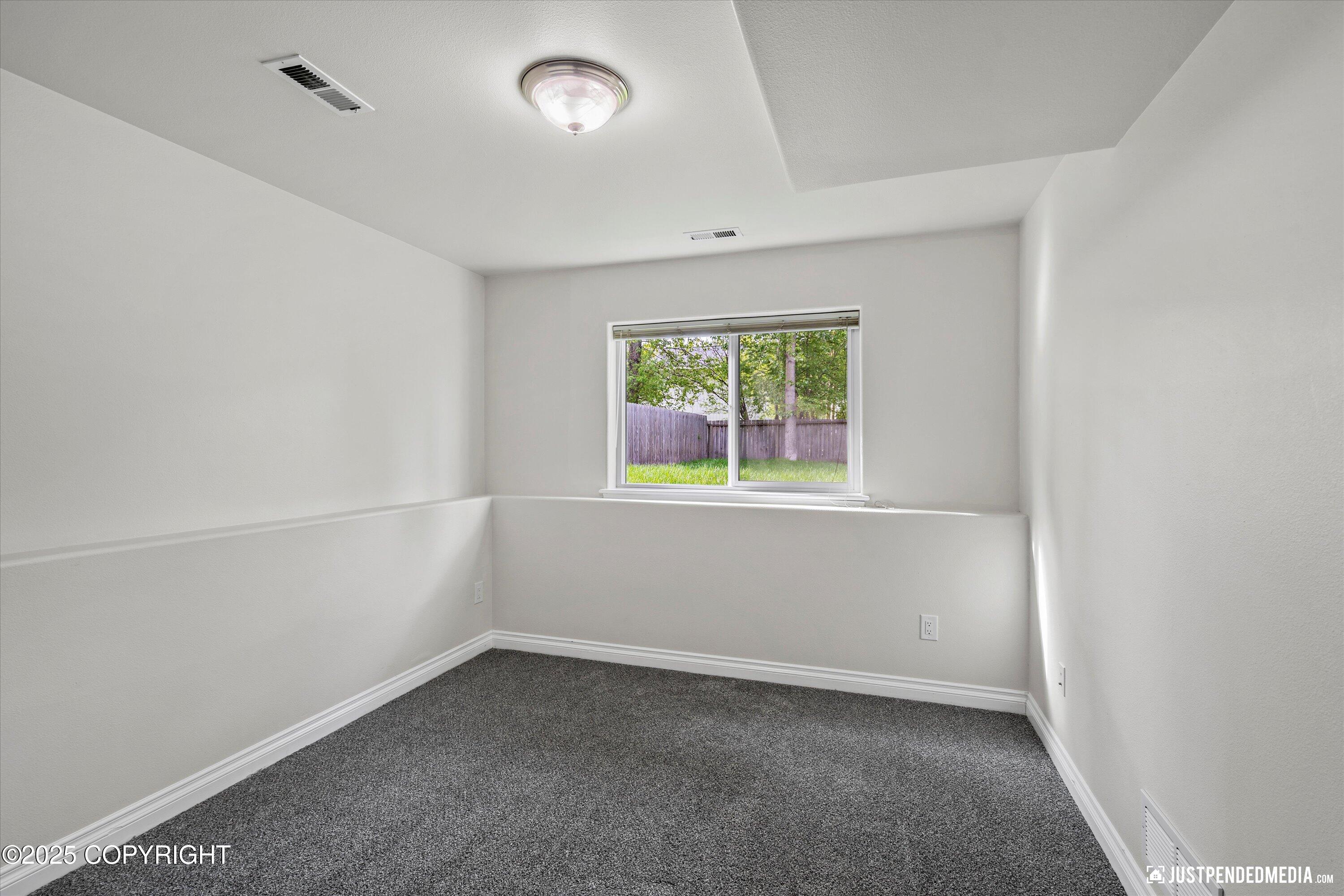 1130 W Granville Street, Palmer, Alaska image 38