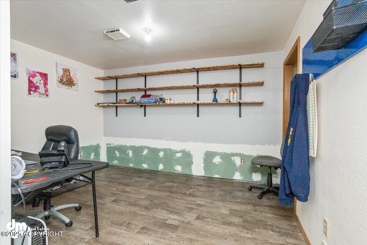 3068 N Kintrye Lane, Wasilla, Alaska image 29