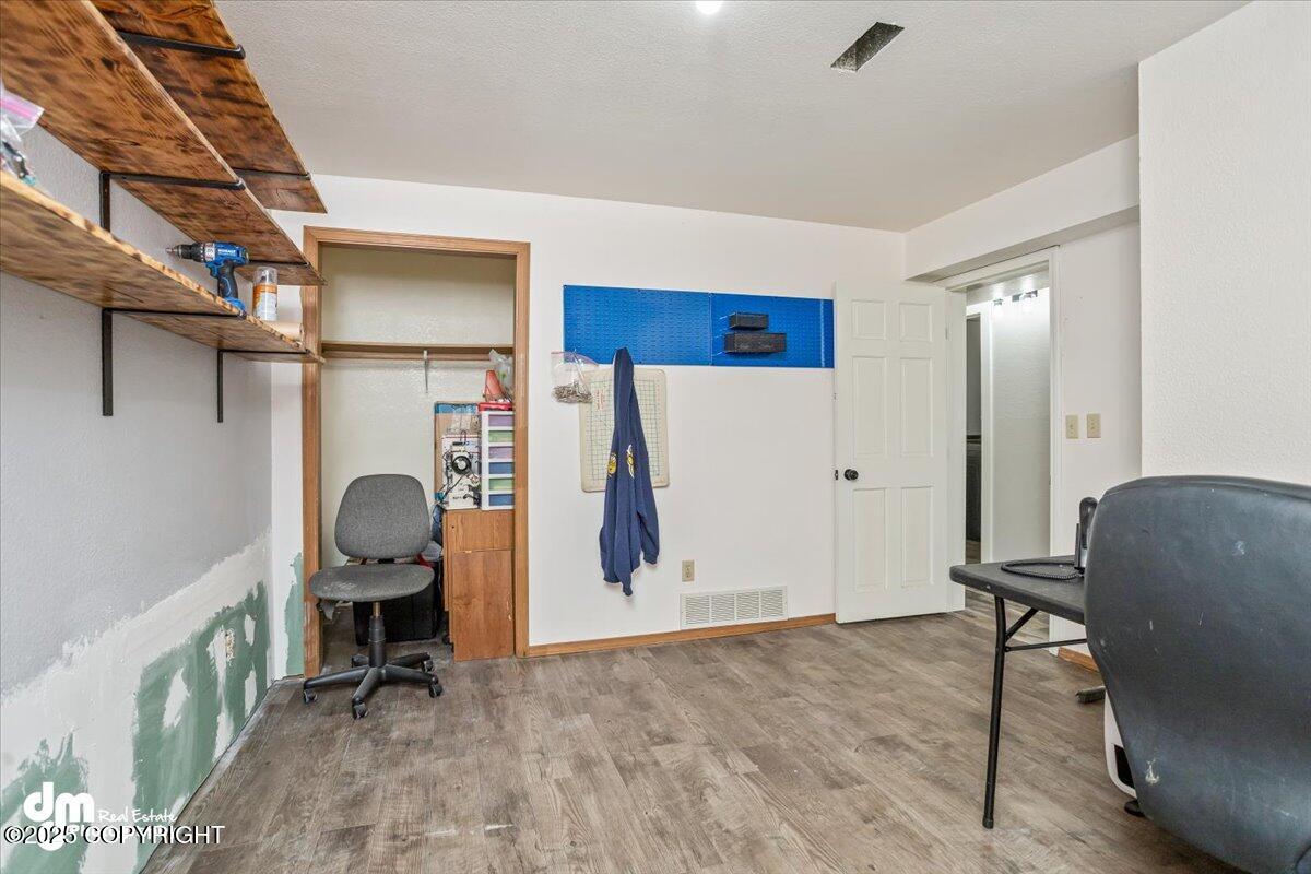 3068 N Kintrye Lane, Wasilla, Alaska image 30