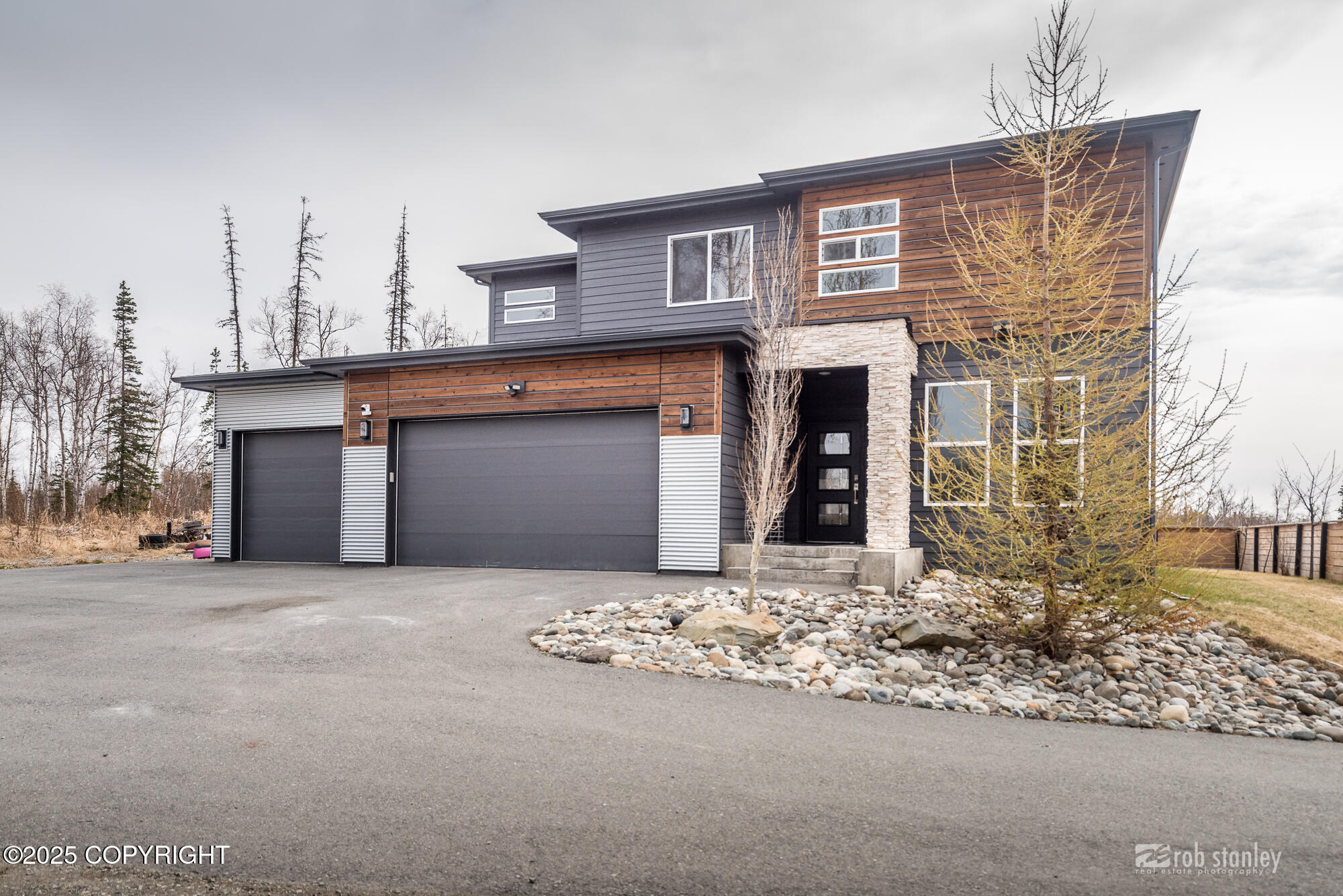 3030 E Sandman Circle, Wasilla, Alaska image 1