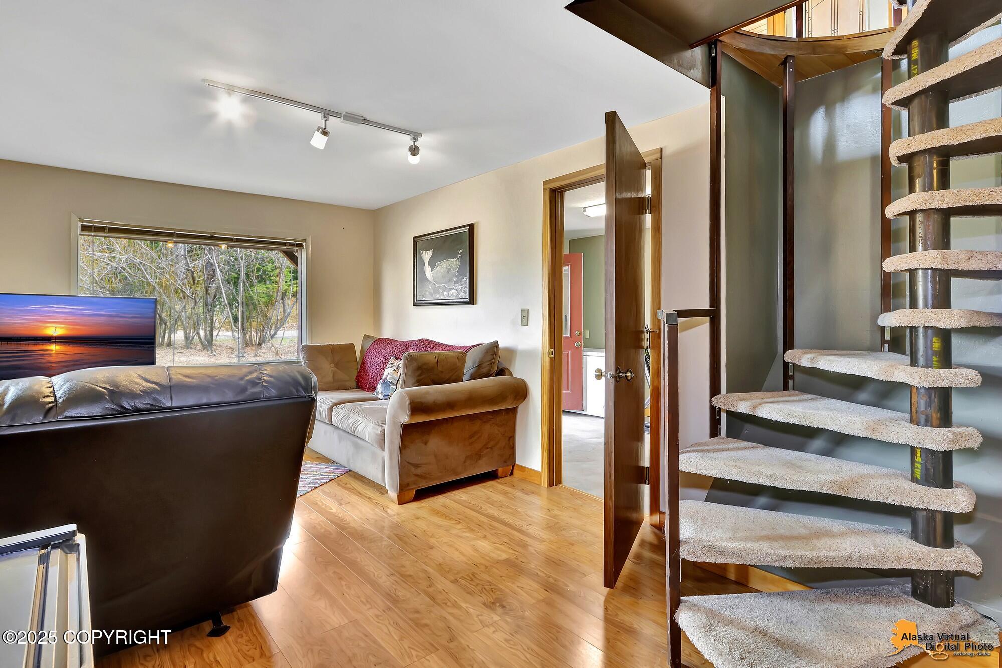 658 Timberline Drive, Girdwood, Alaska image 38