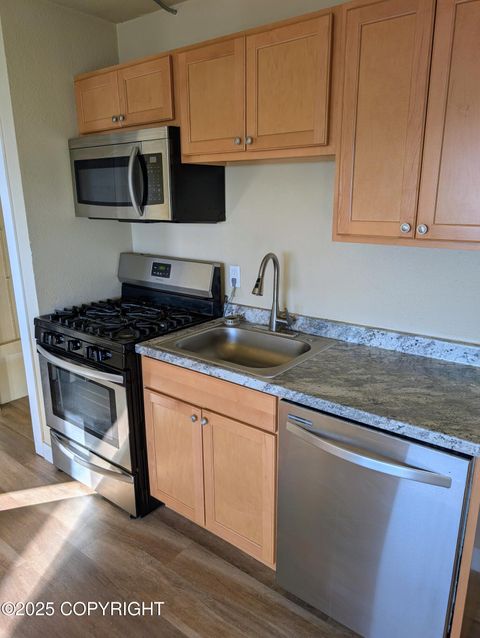 Photo of 618 Gambell Street #33, Anchorage, AK 99501 (MLS # 25-13030) Photo of 618 Gambell Street #33, Anchorage, AK 99501 (MLS # 25-13030)