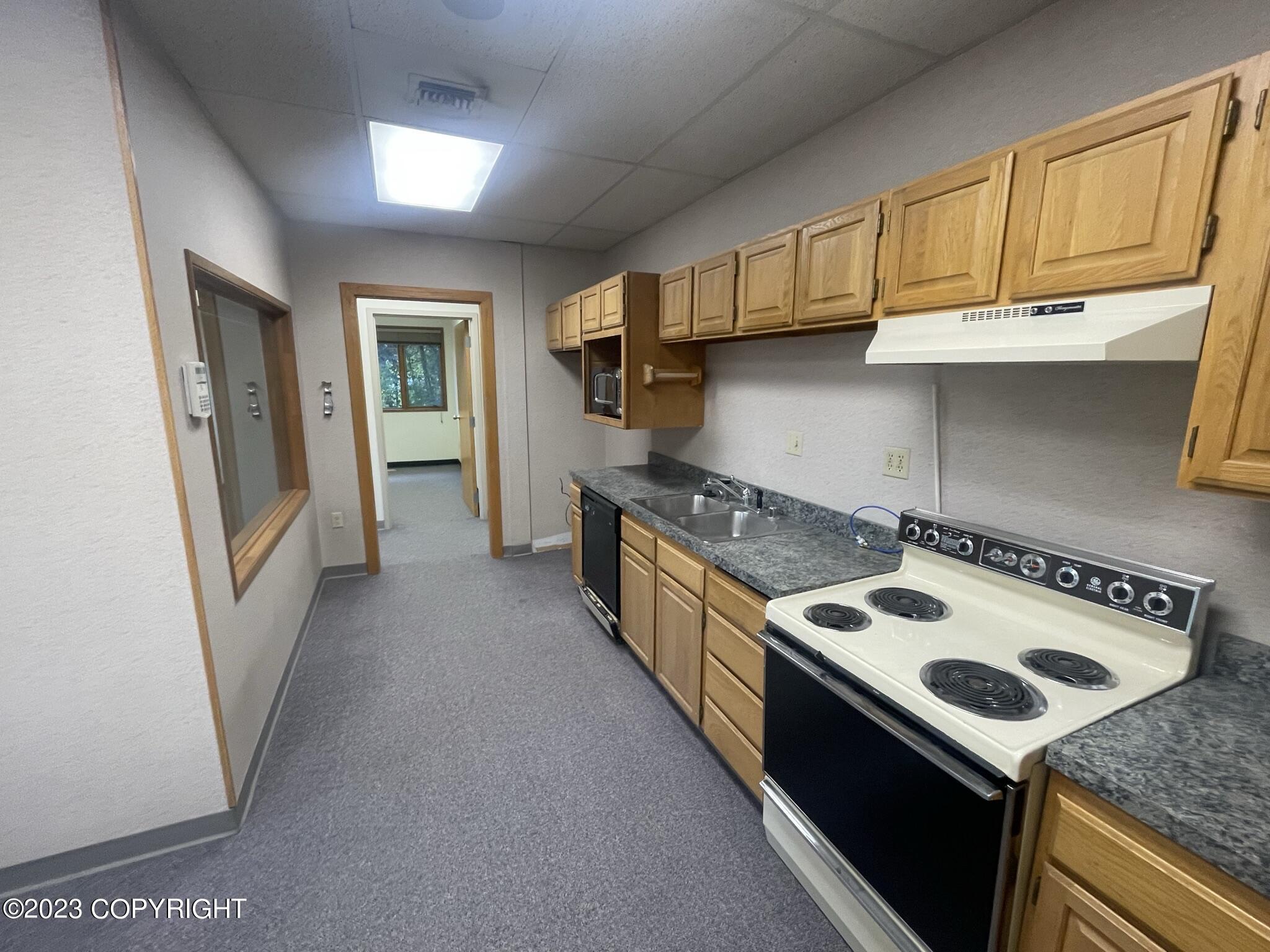 Anchorage, Alaska 99518, United States, ,Residential,Active,73344