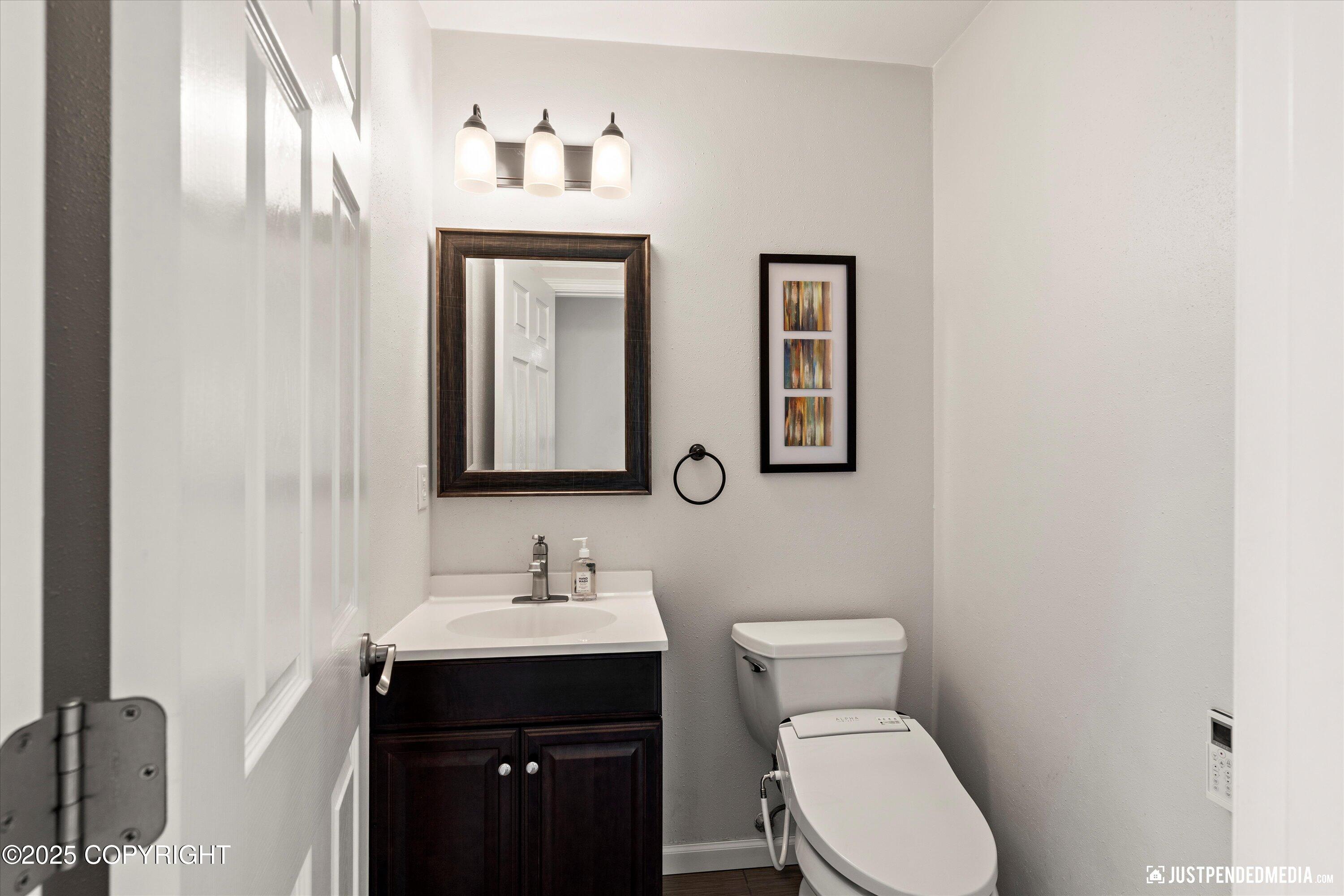 12142 Rolling Meadow Circle, Anchorage, Alaska image 33