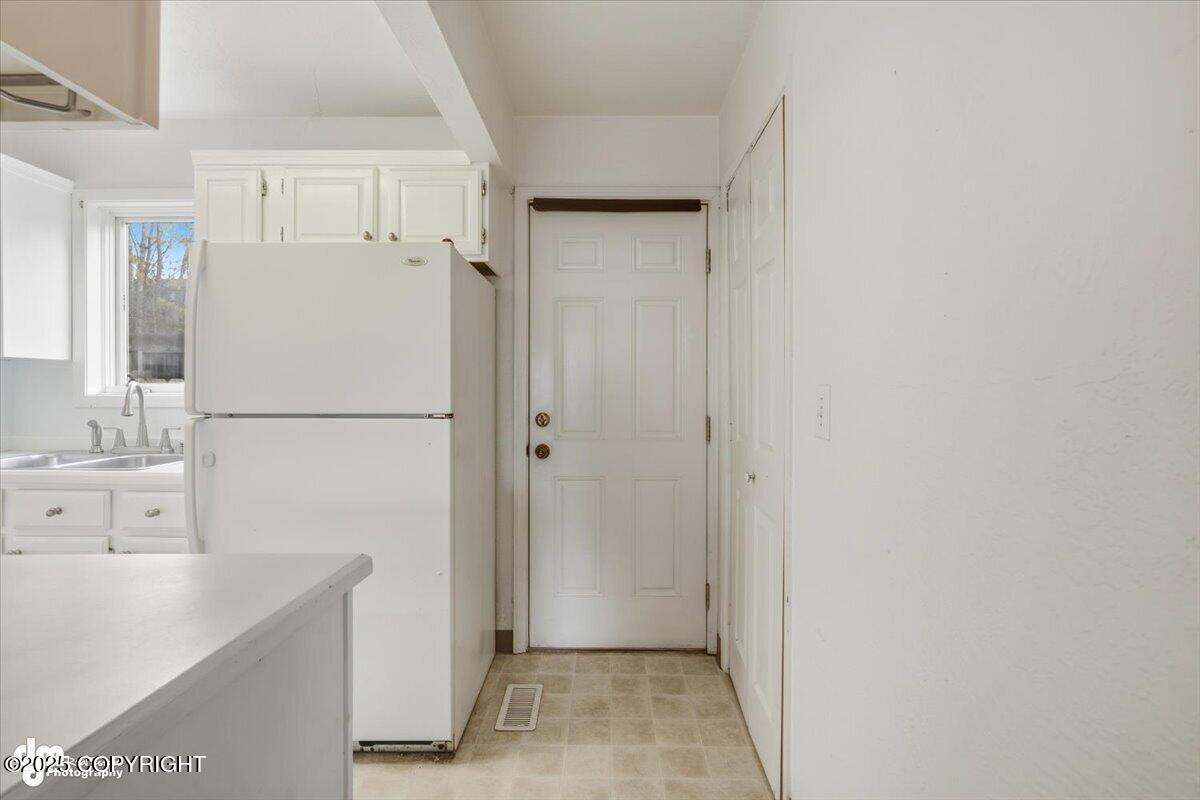 12329 Lake Street #D7