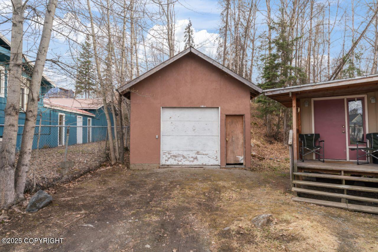 16540 Eleonora Street, Eagle River, Alaska image 6