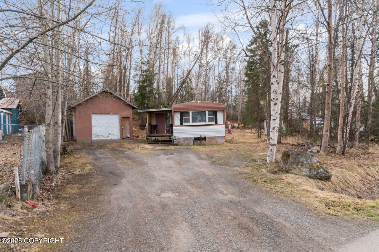 16540 Eleonora Street, Eagle River, Alaska image 4