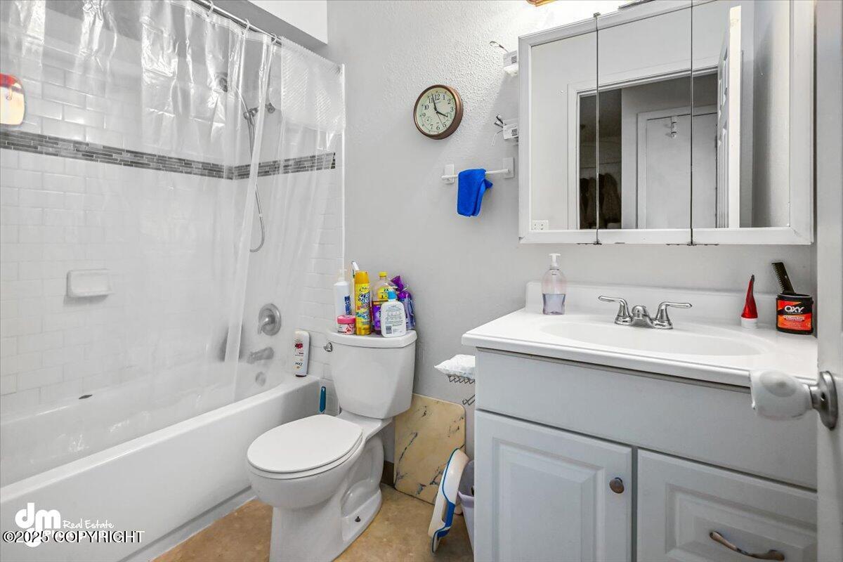 1608 W Russian Jack Drive #C2, Anchorage, Idaho image 18