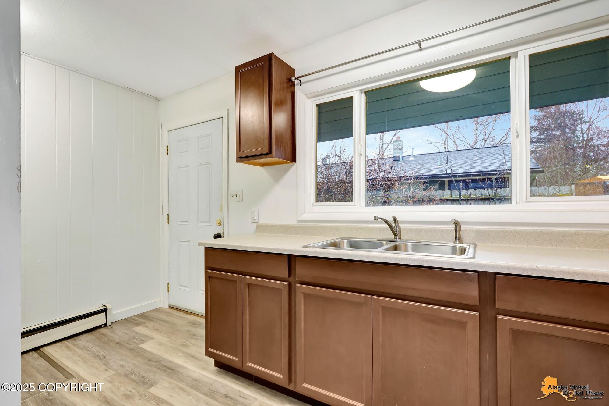 Anchorage, Alaska 99517, United States, 4 Bedrooms Bedrooms, ,2 BathroomsBathrooms,Residential,Active,234272